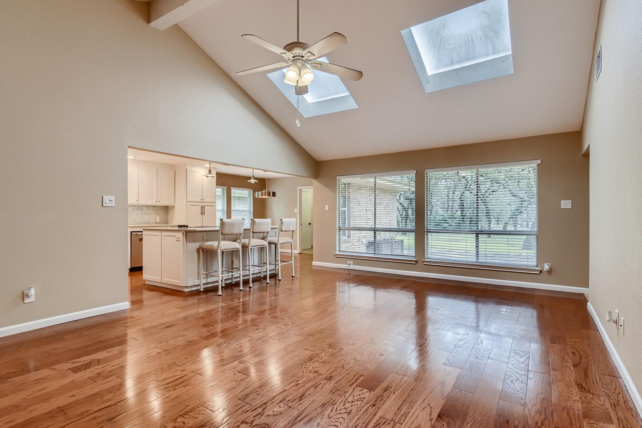 6811 Hitching Post Cir, Austin, TX 78749