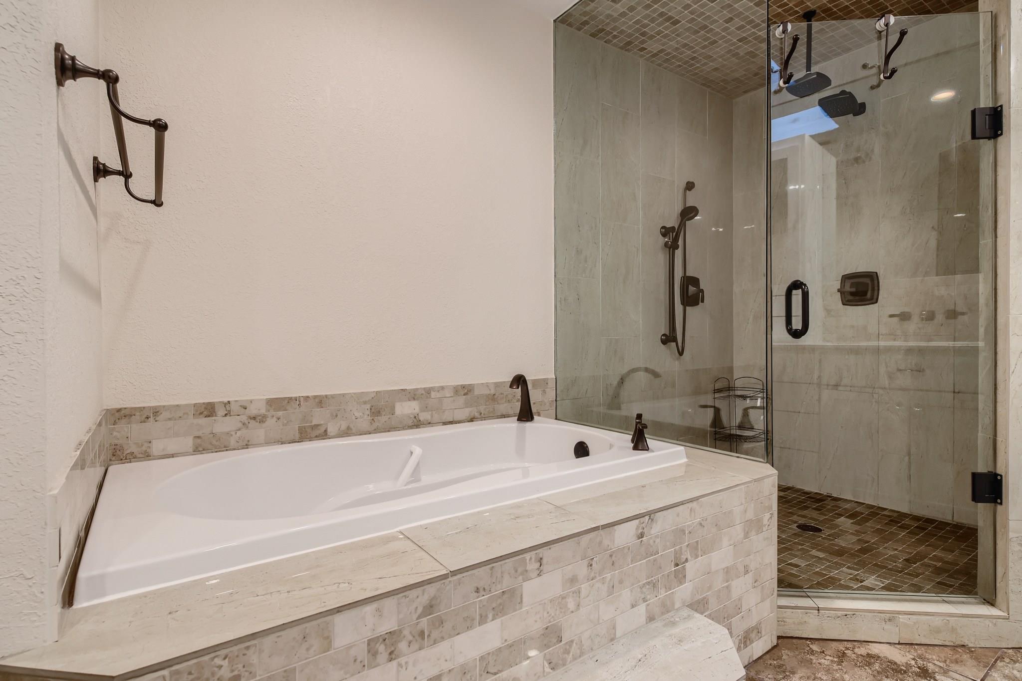 6811 Hitching Post Cir, Austin, TX 78749