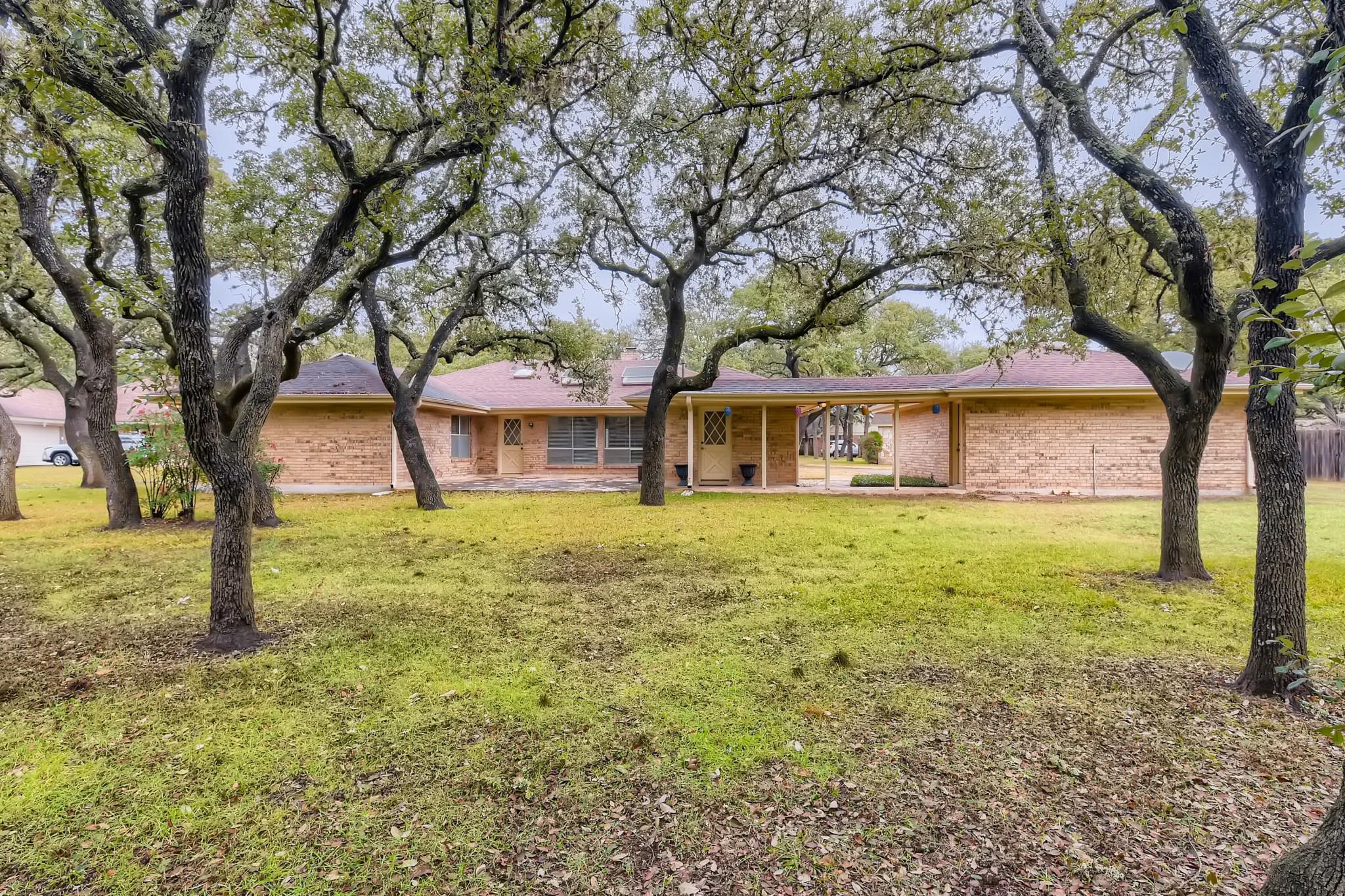 6811 Hitching Post Cir, Austin, TX 78749