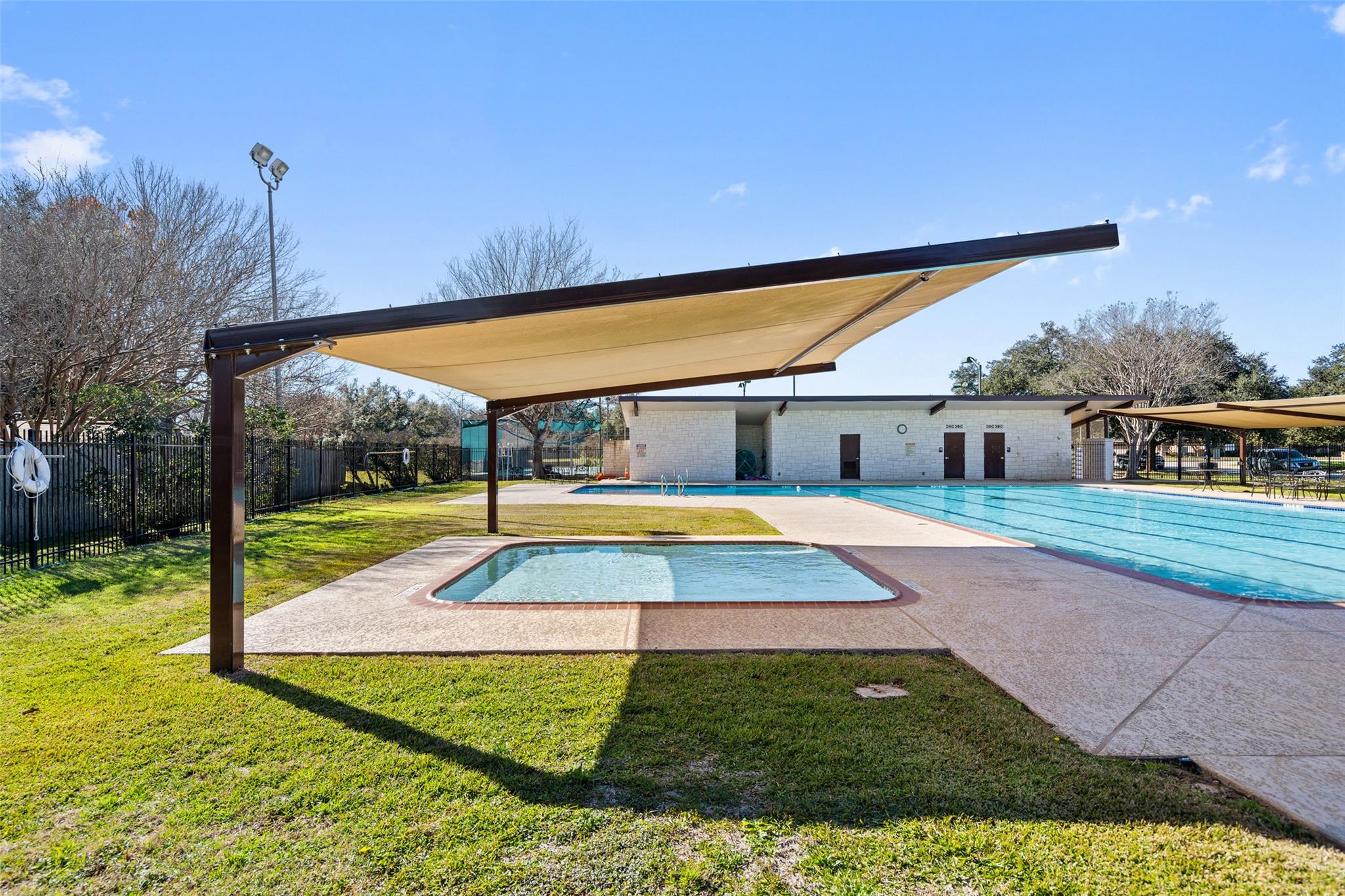 6811 Hitching Post Cir, Austin, TX 78749