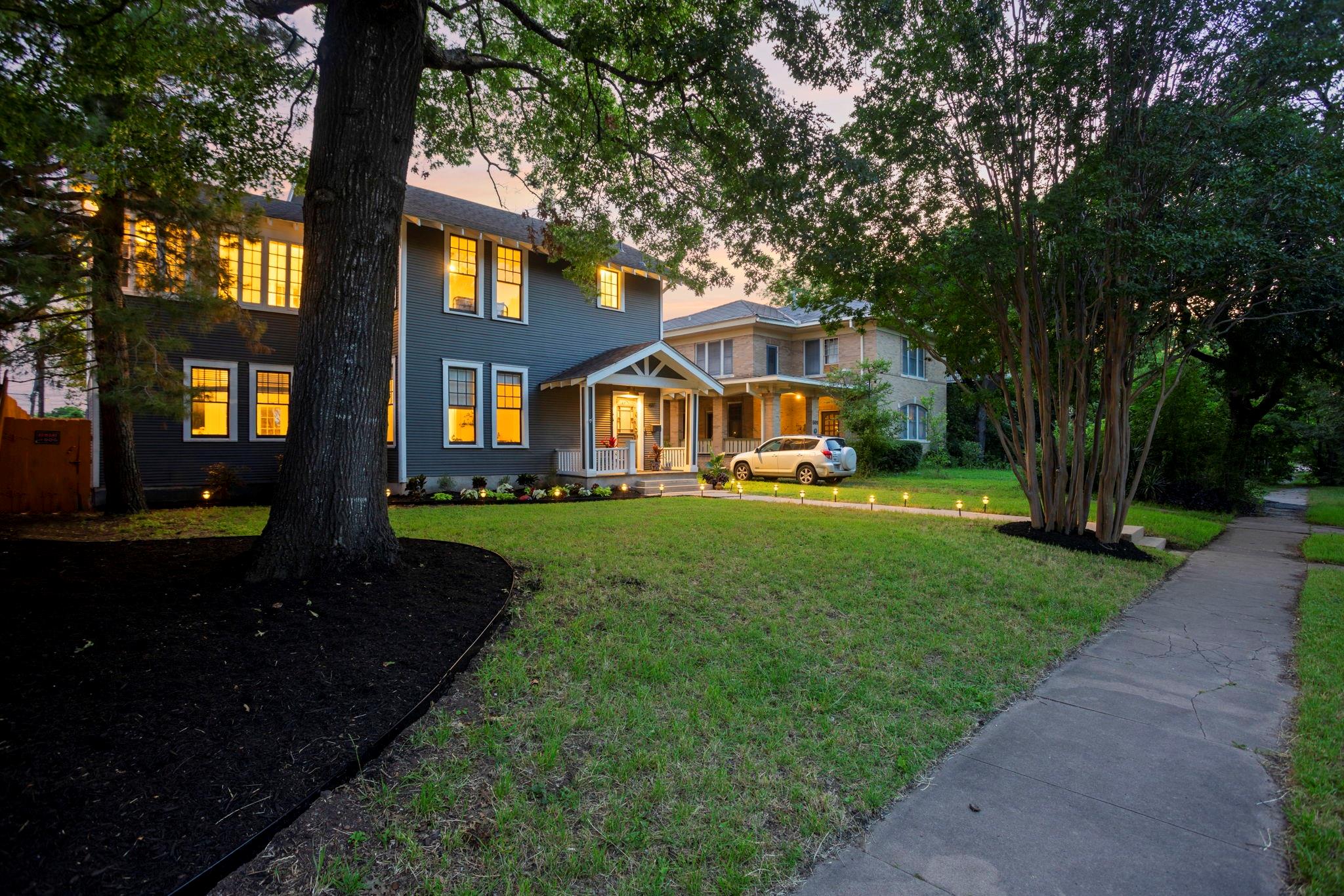 607 W 32nd St, Austin, TX 78705