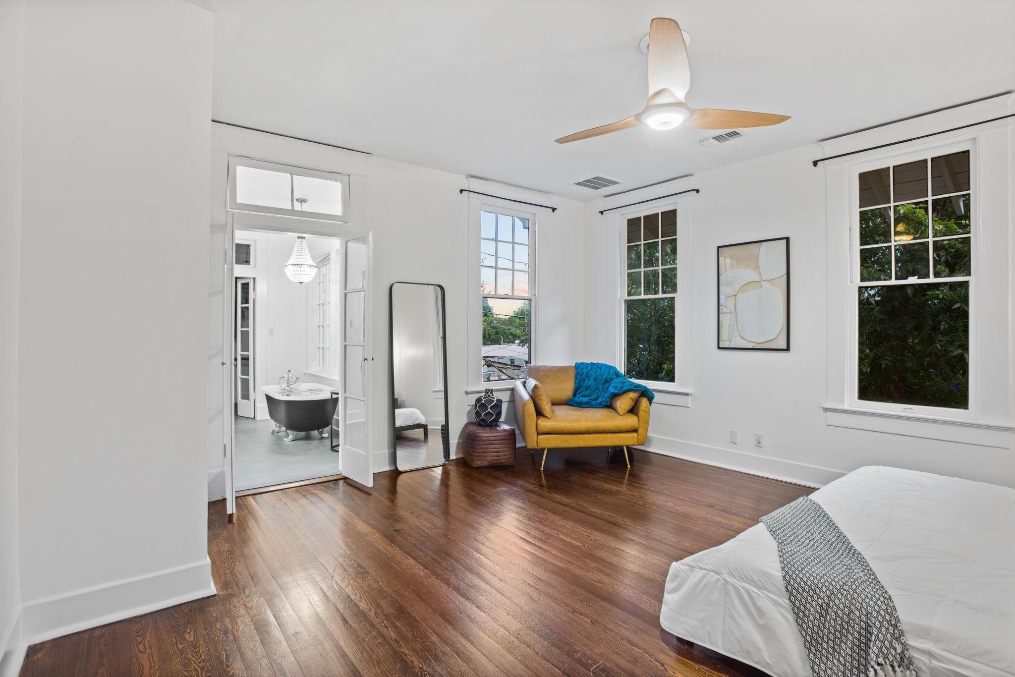 607 W 32nd St, Austin, TX 78705