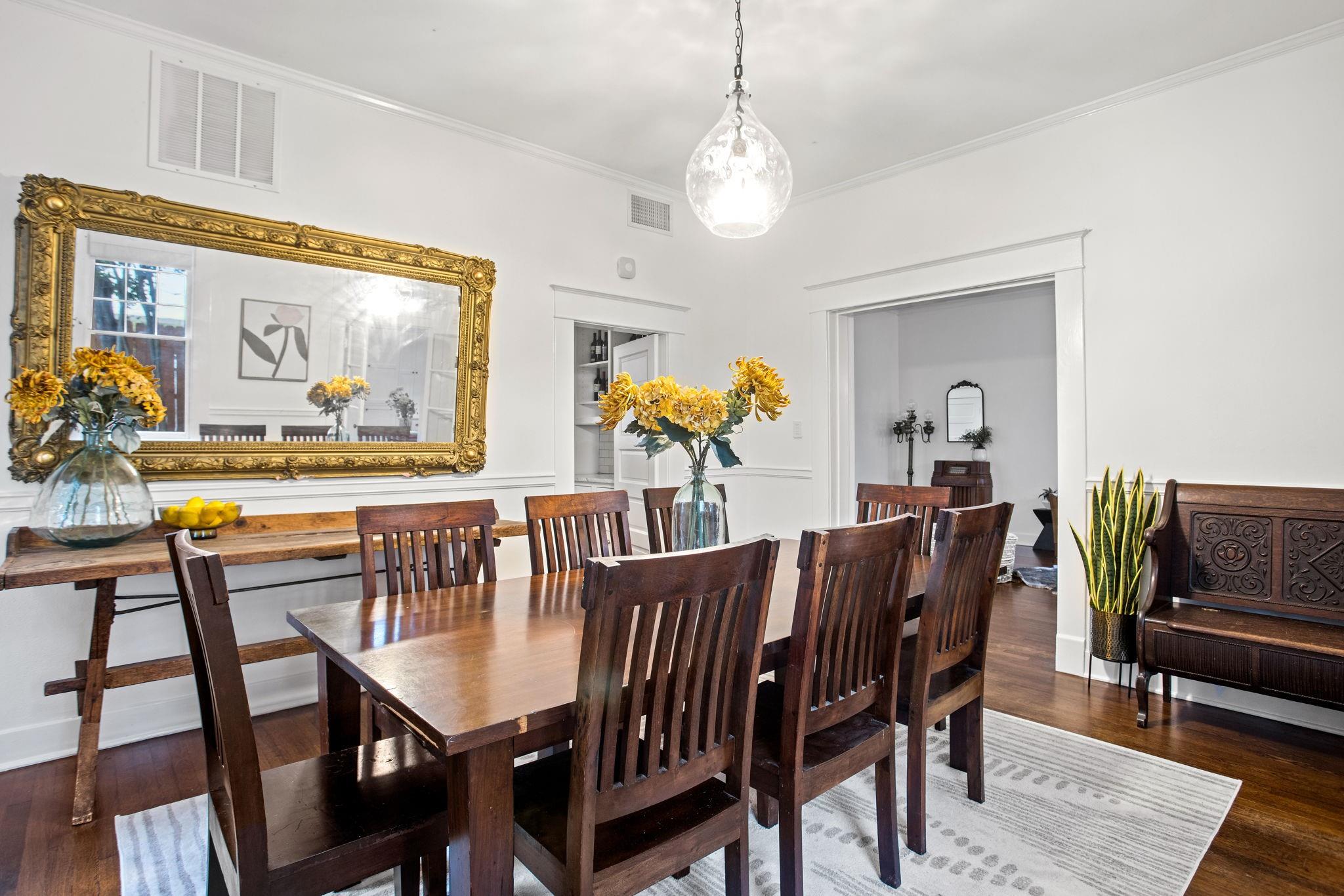 607 W 32nd St, Austin, TX 78705