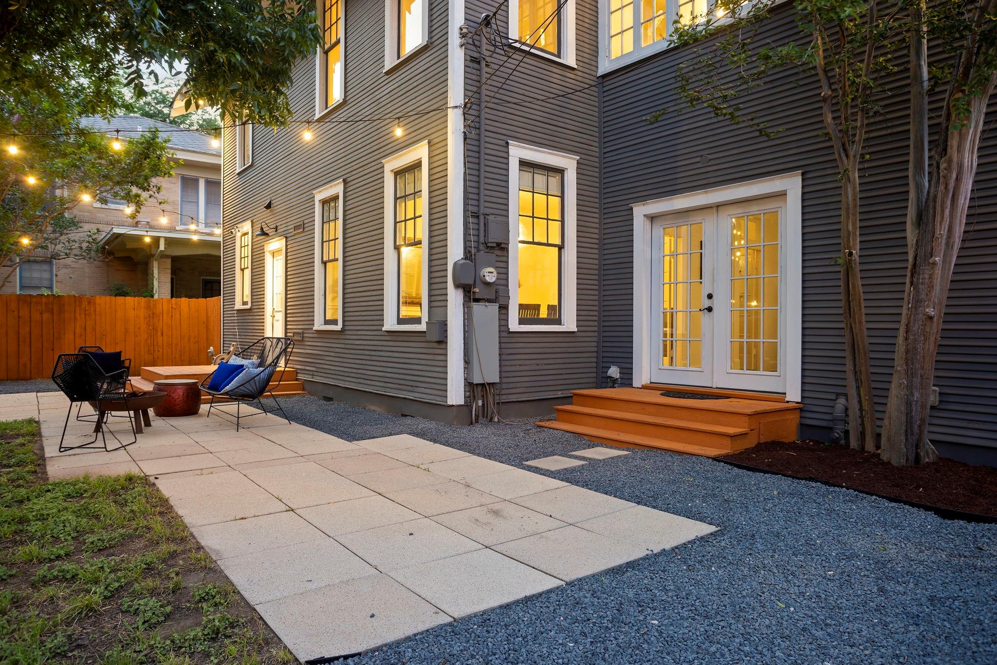 607 W 32nd St, Austin, TX 78705