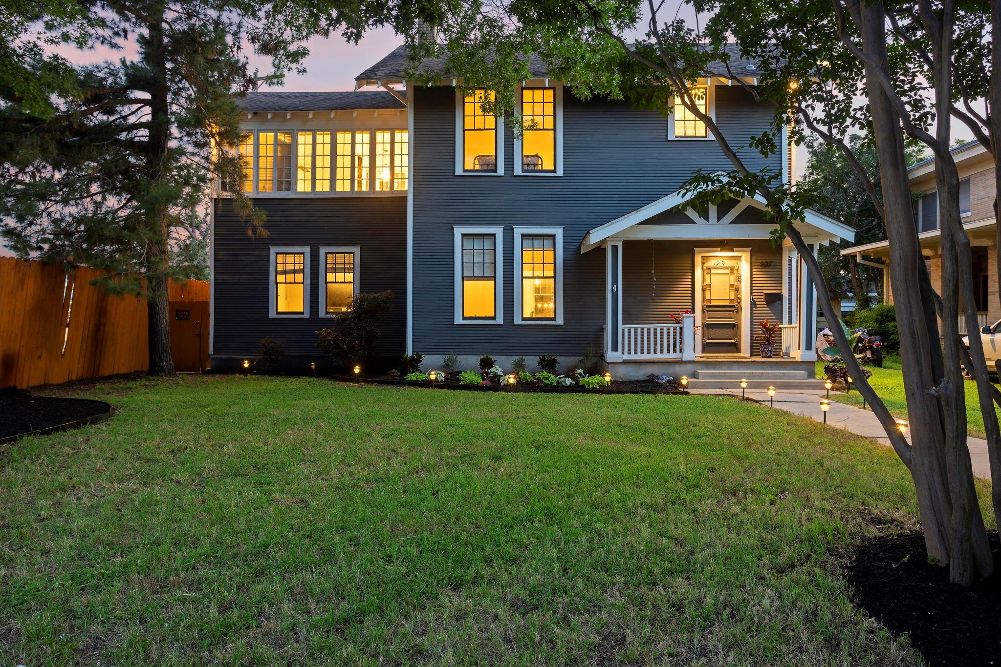 607 W 32nd St, Austin, TX 78705