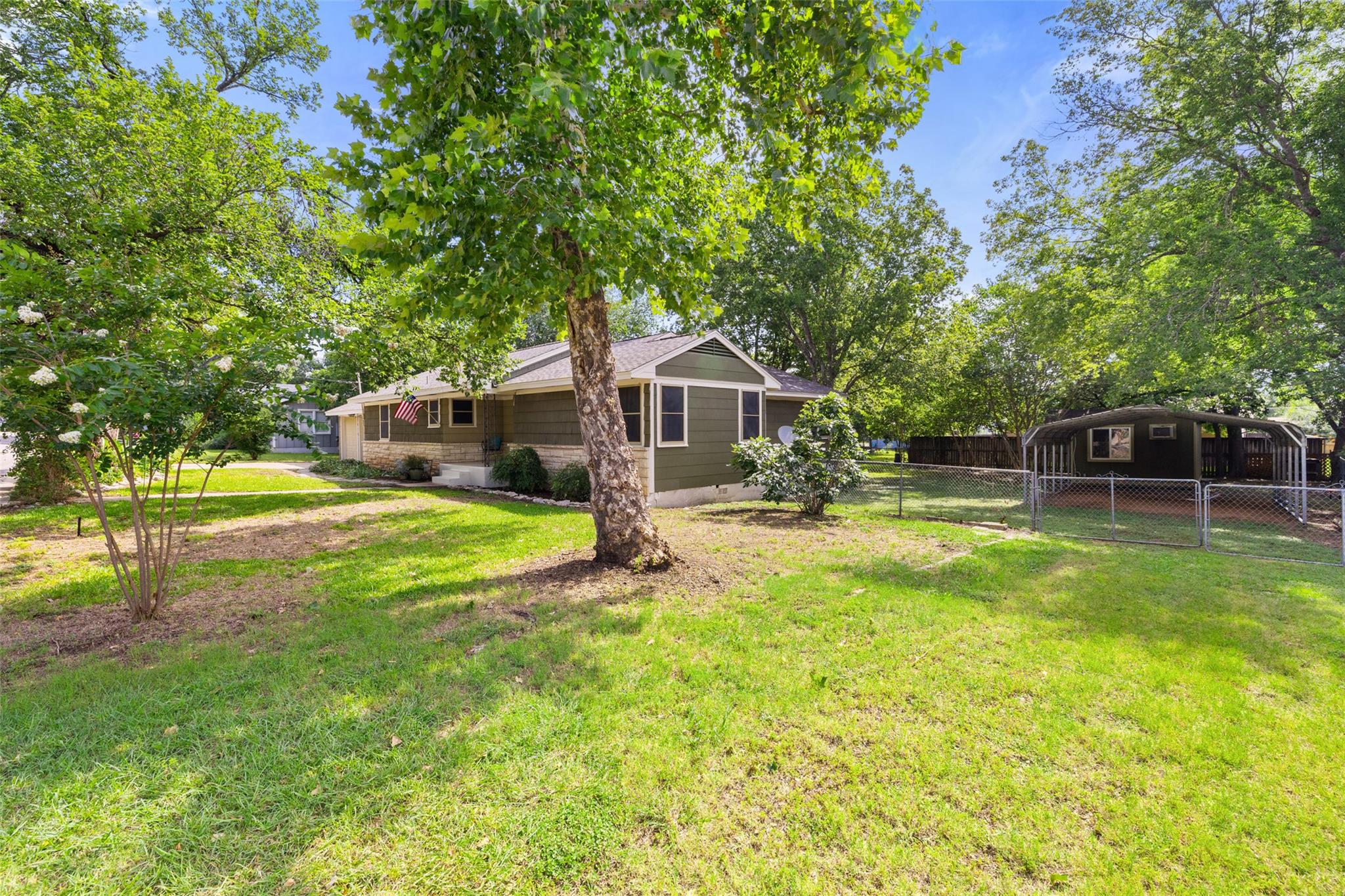1619 S College St, Georgetown, TX 78626