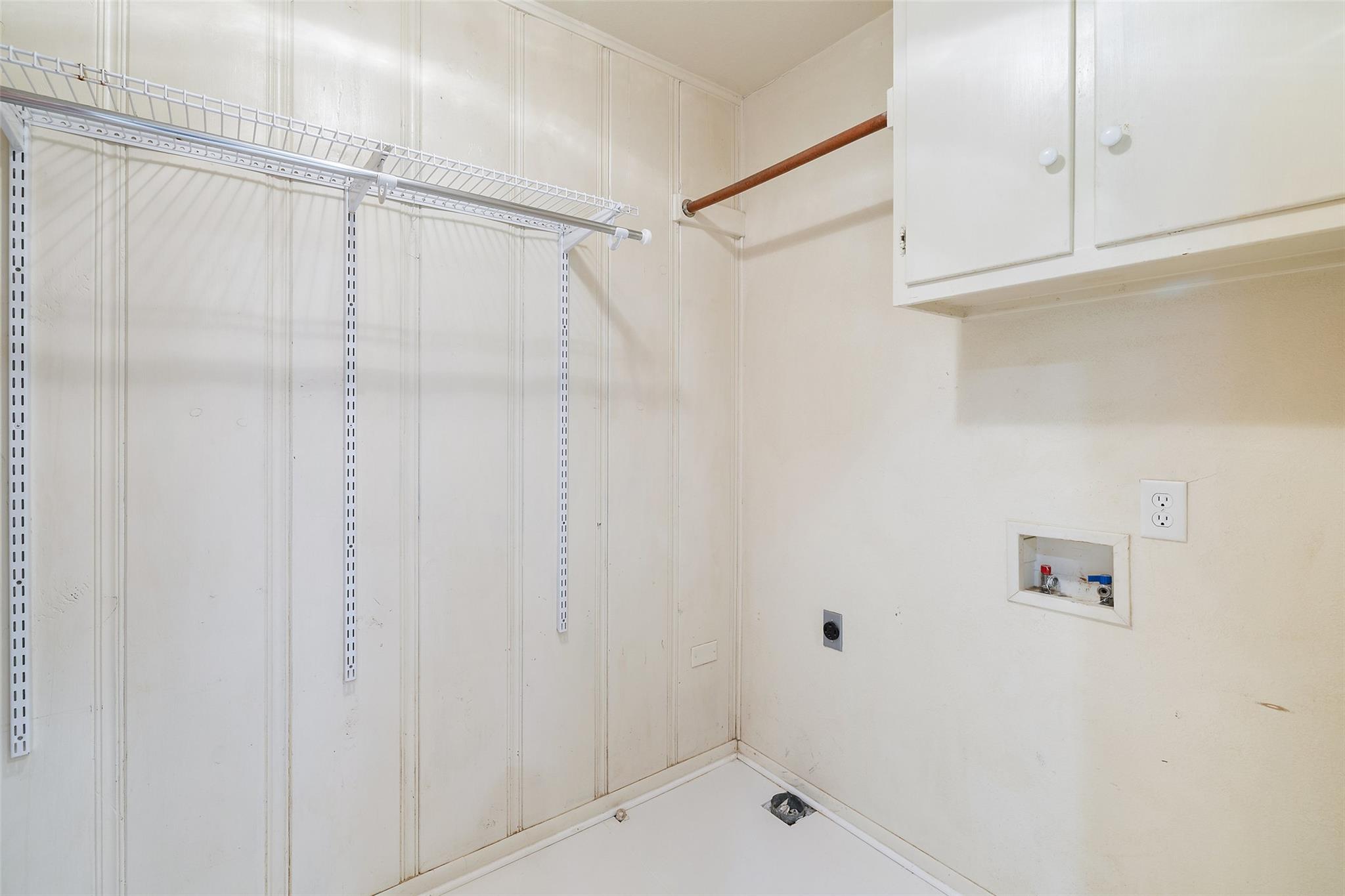 1619 S College St, Georgetown, TX 78626