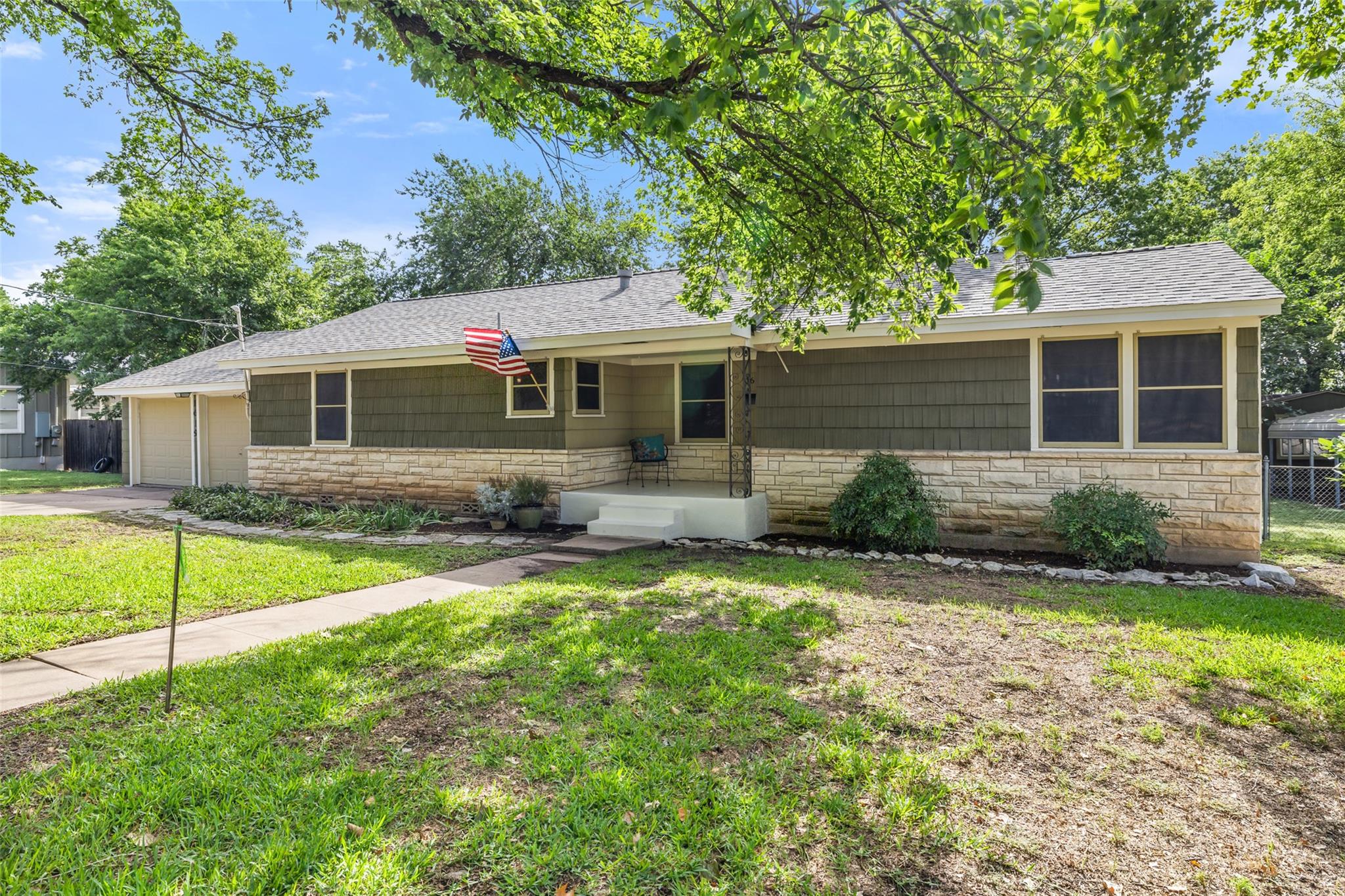 1619 S College St, Georgetown, TX 78626