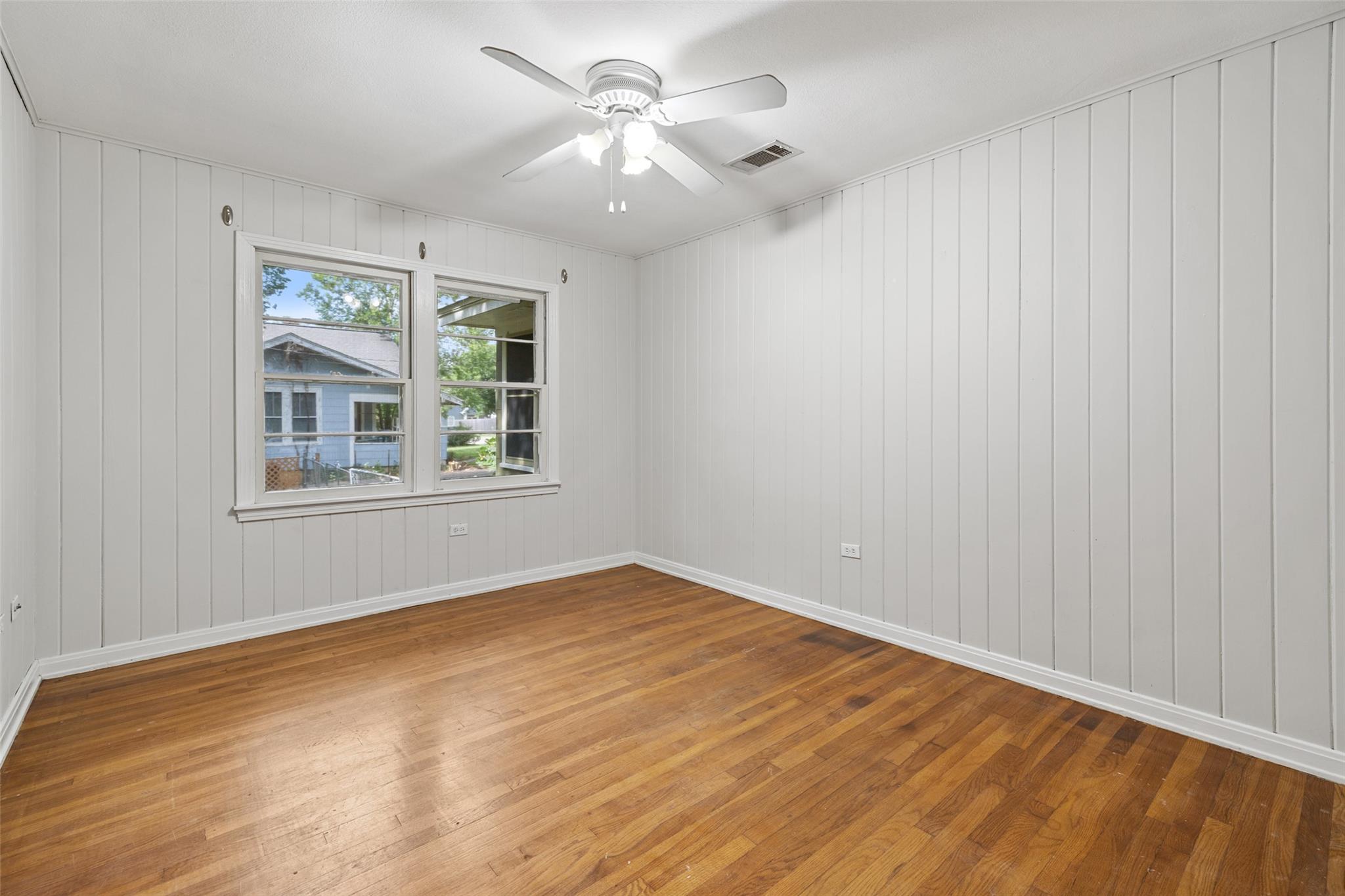 1619 S College St, Georgetown, TX 78626