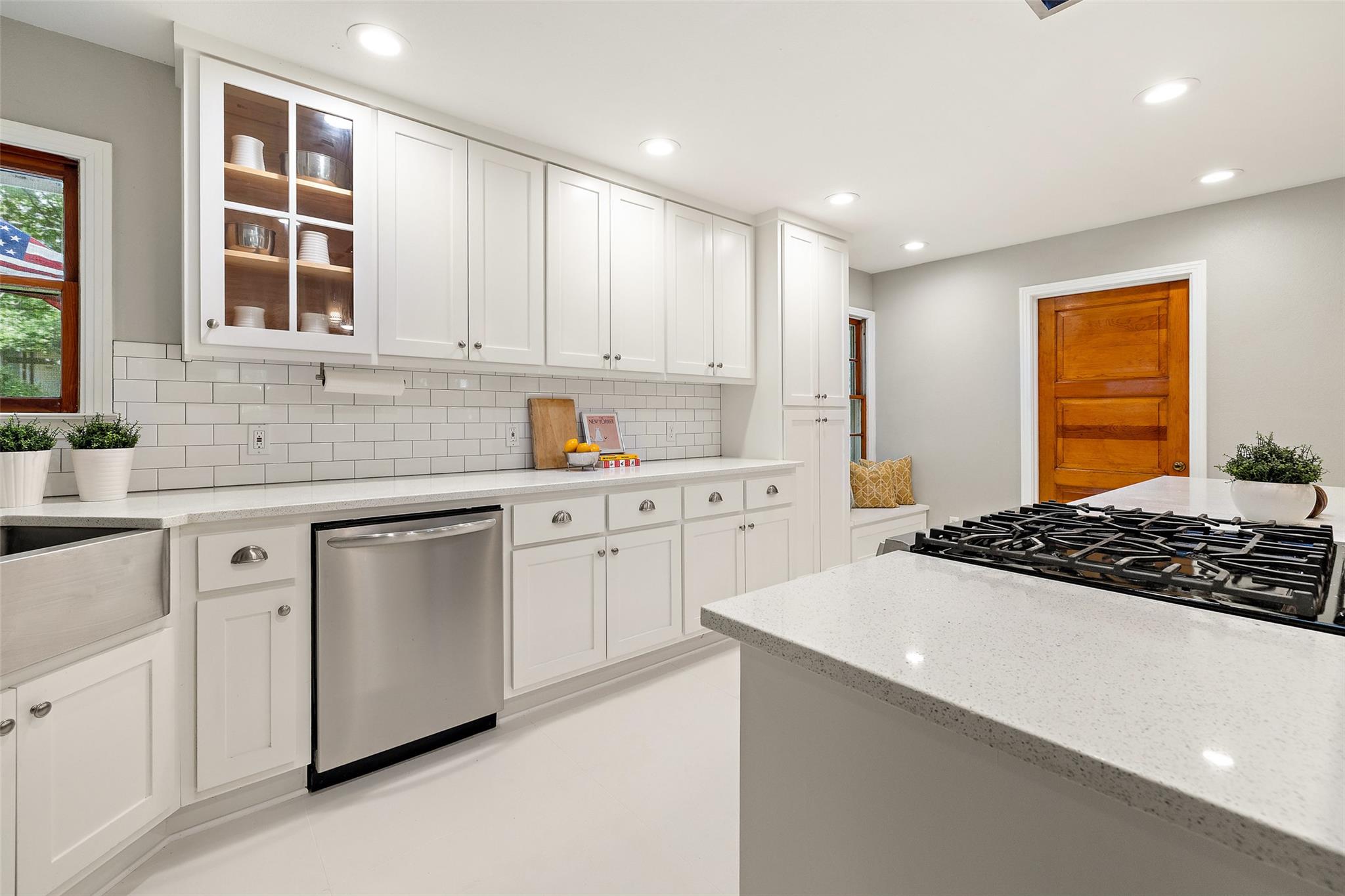 1619 S College St, Georgetown, TX 78626