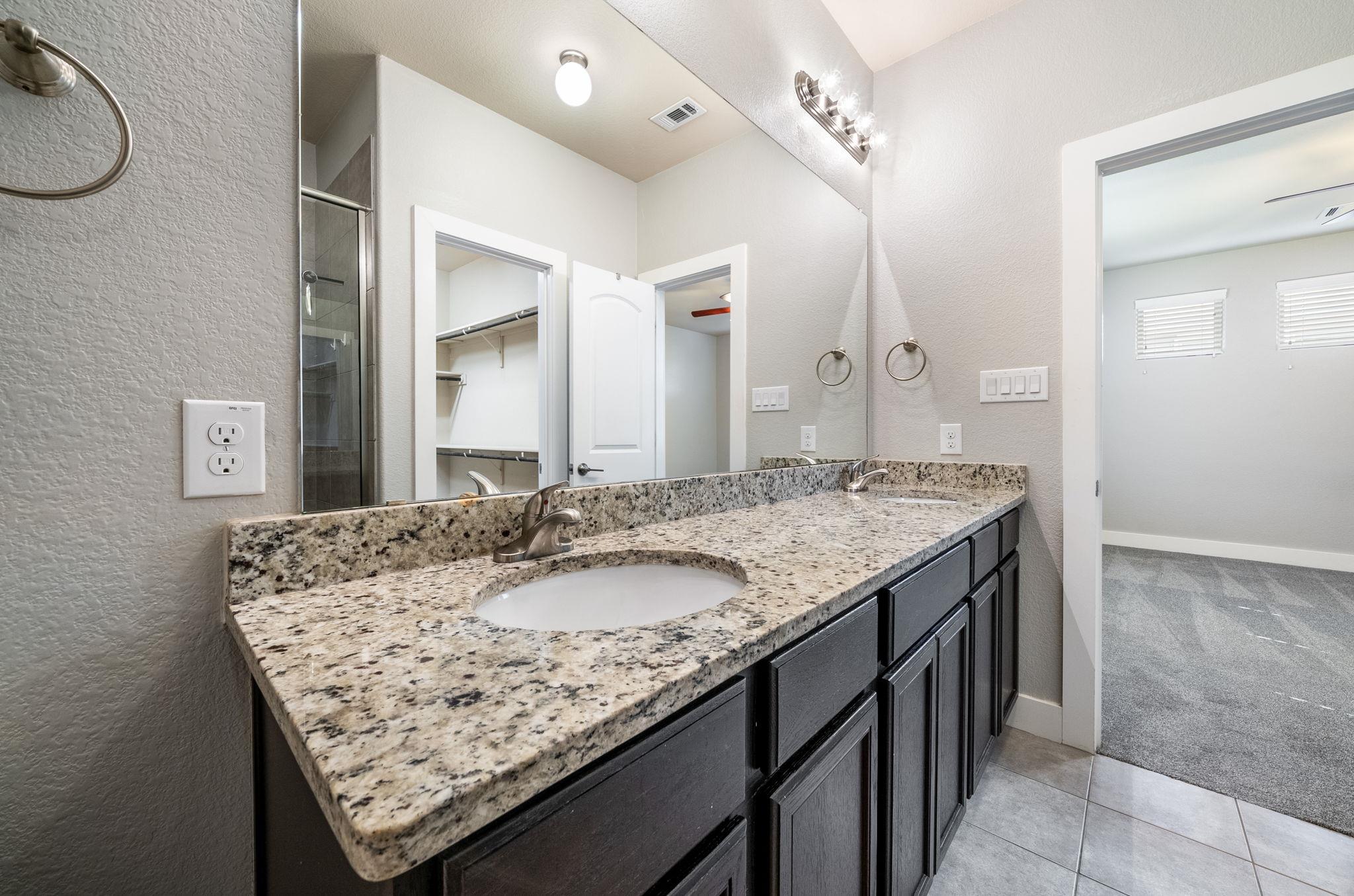 374 Madison Oaks Ave # 12B, Georgetown, TX 78626