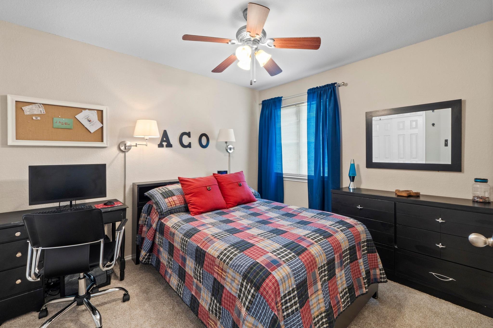 1111 Whitley Dr, Leander, TX 78641