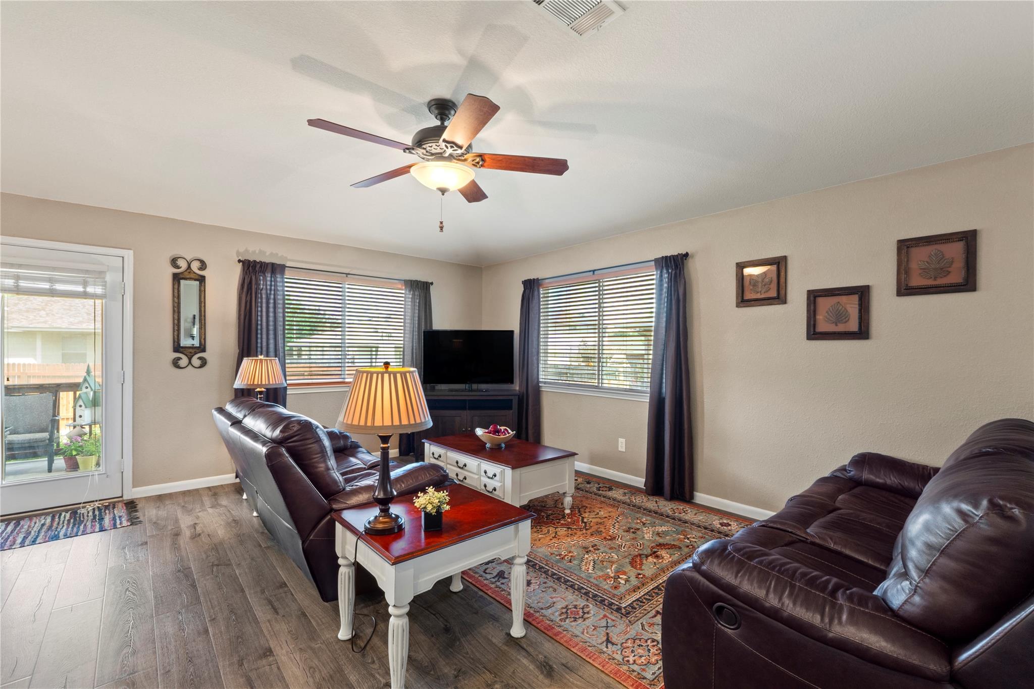 1111 Whitley Dr, Leander, TX 78641