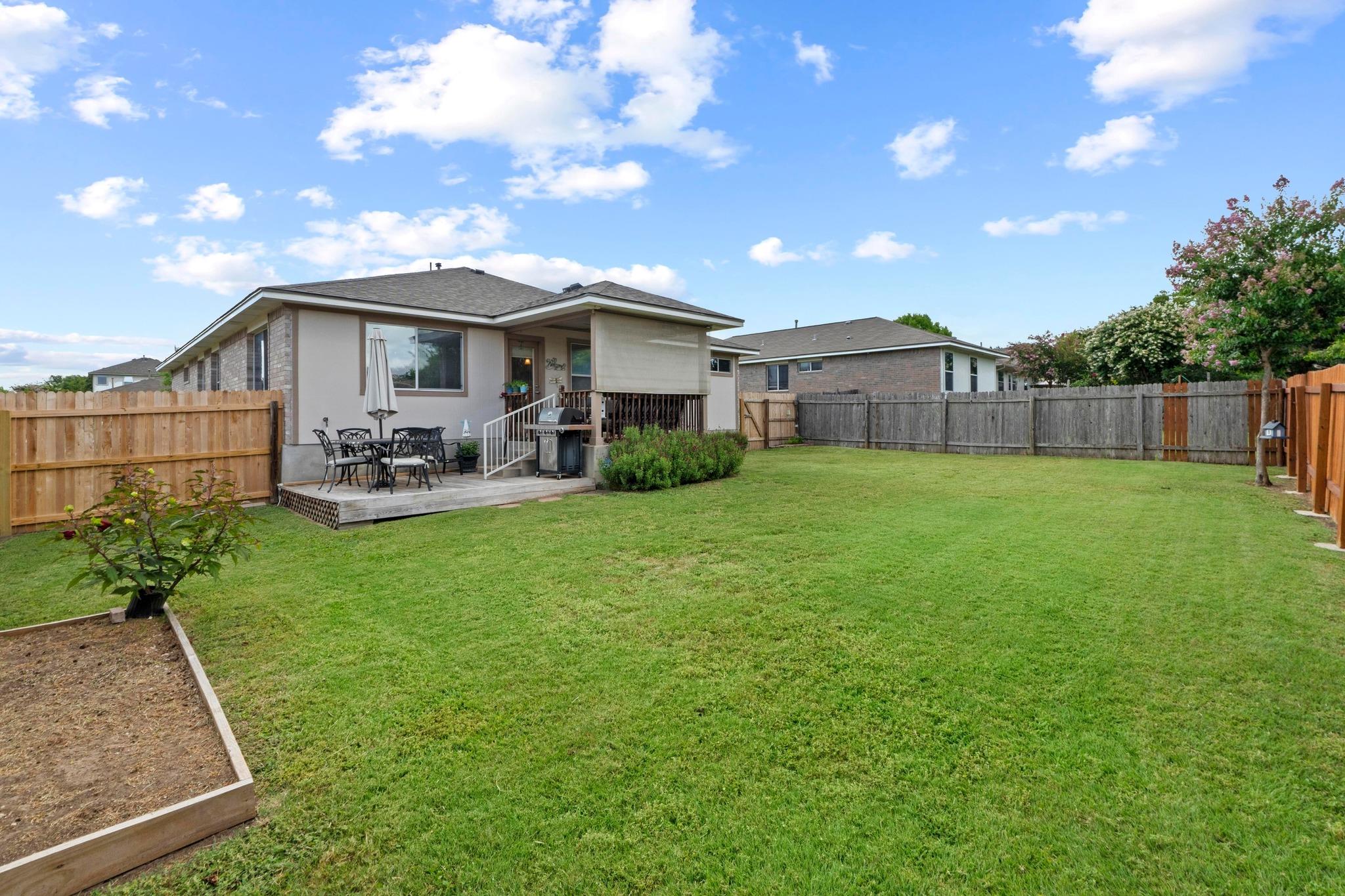 1111 Whitley Dr, Leander, TX 78641