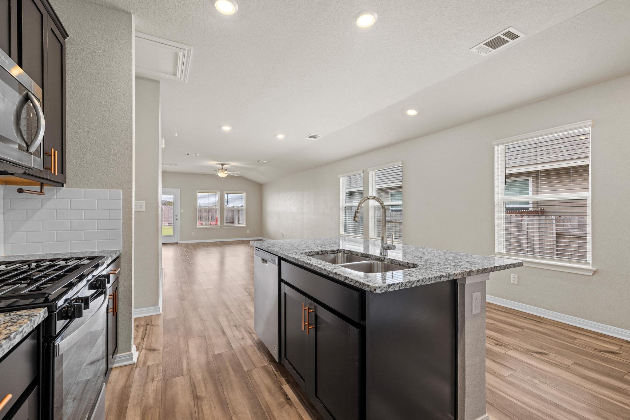200 Outlaw Dr, Liberty Hill, TX 78642