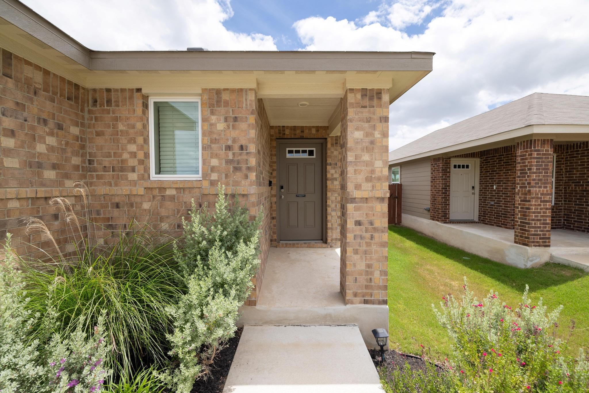 200 Outlaw Dr, Liberty Hill, TX 78642