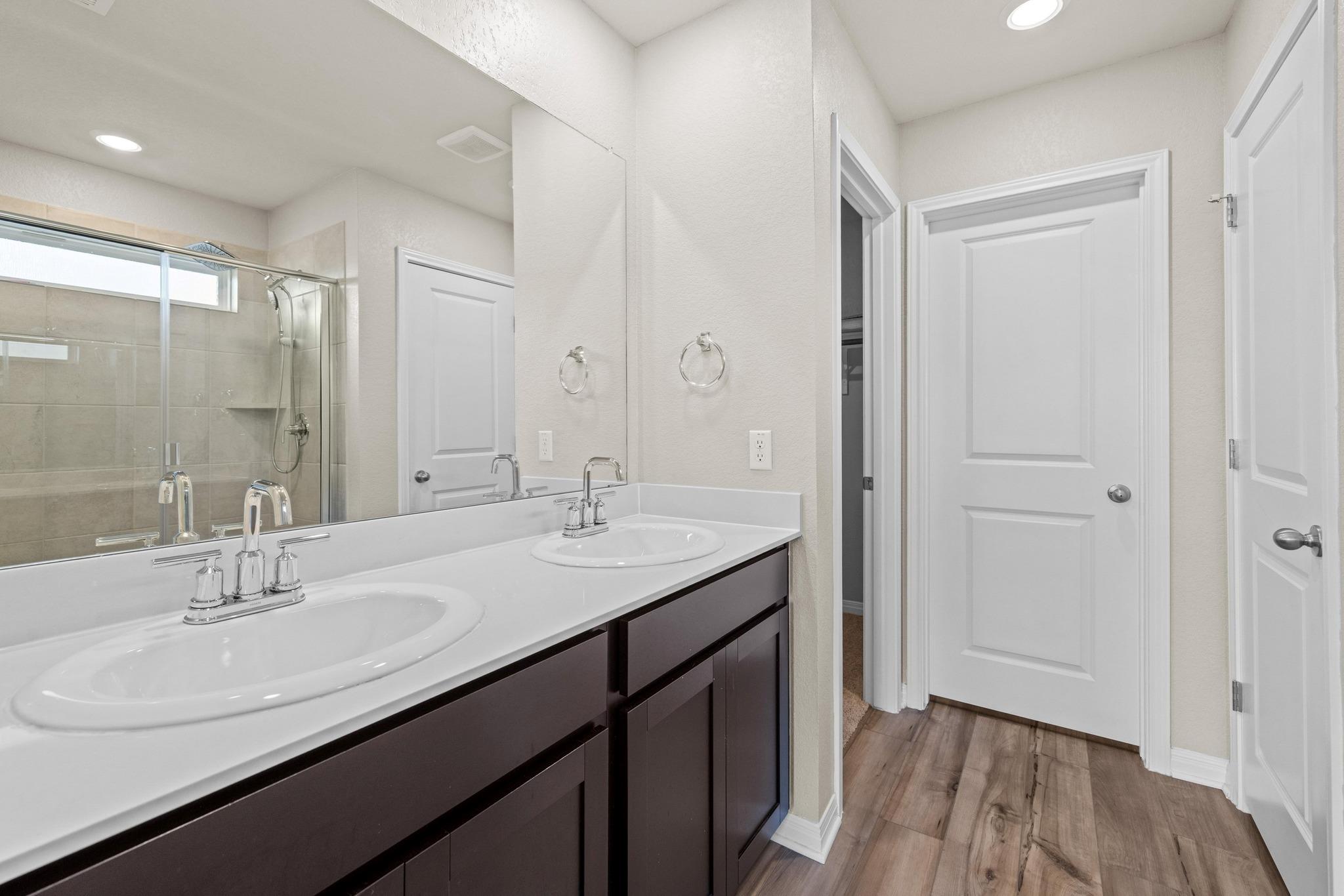 200 Outlaw Dr, Liberty Hill, TX 78642