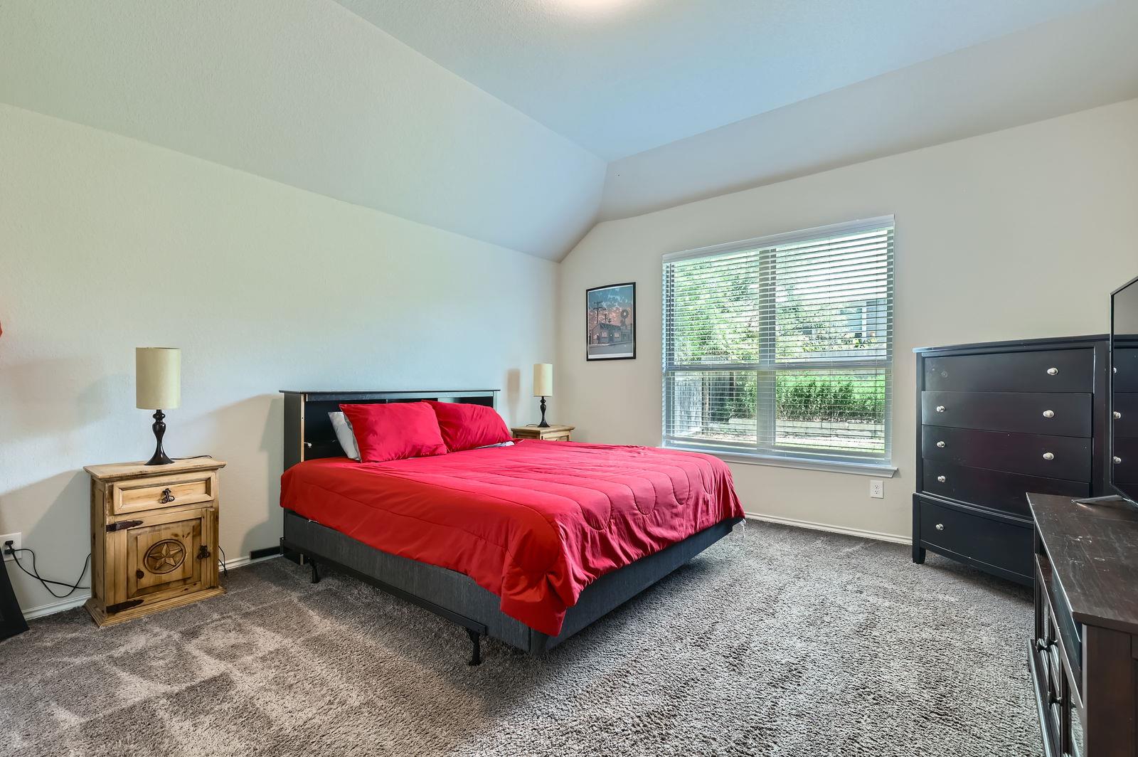 127 Scotsburg St, Hutto, TX 78634