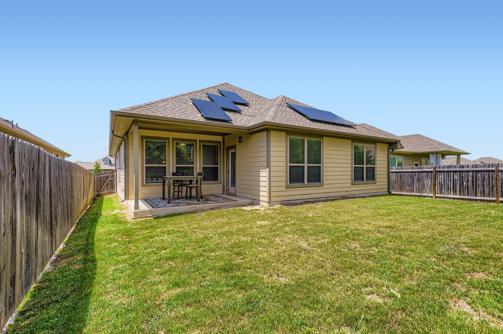127 Scotsburg St, Hutto, TX 78634