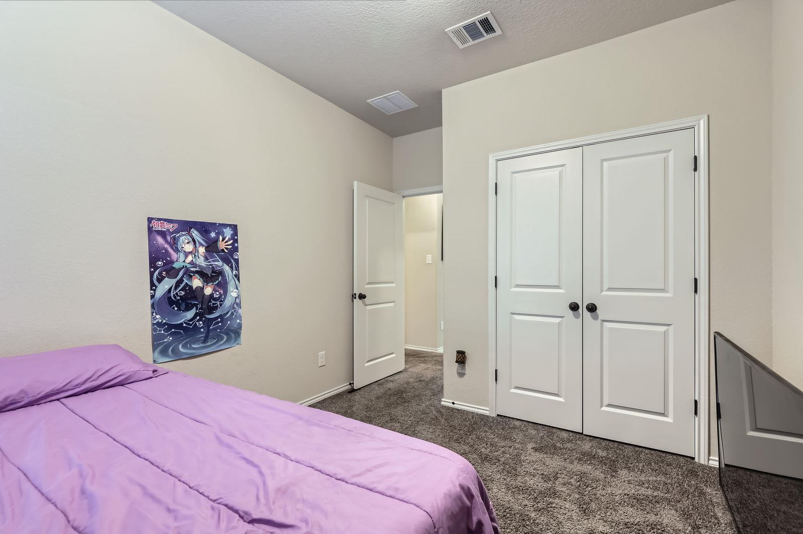 127 Scotsburg St, Hutto, TX 78634