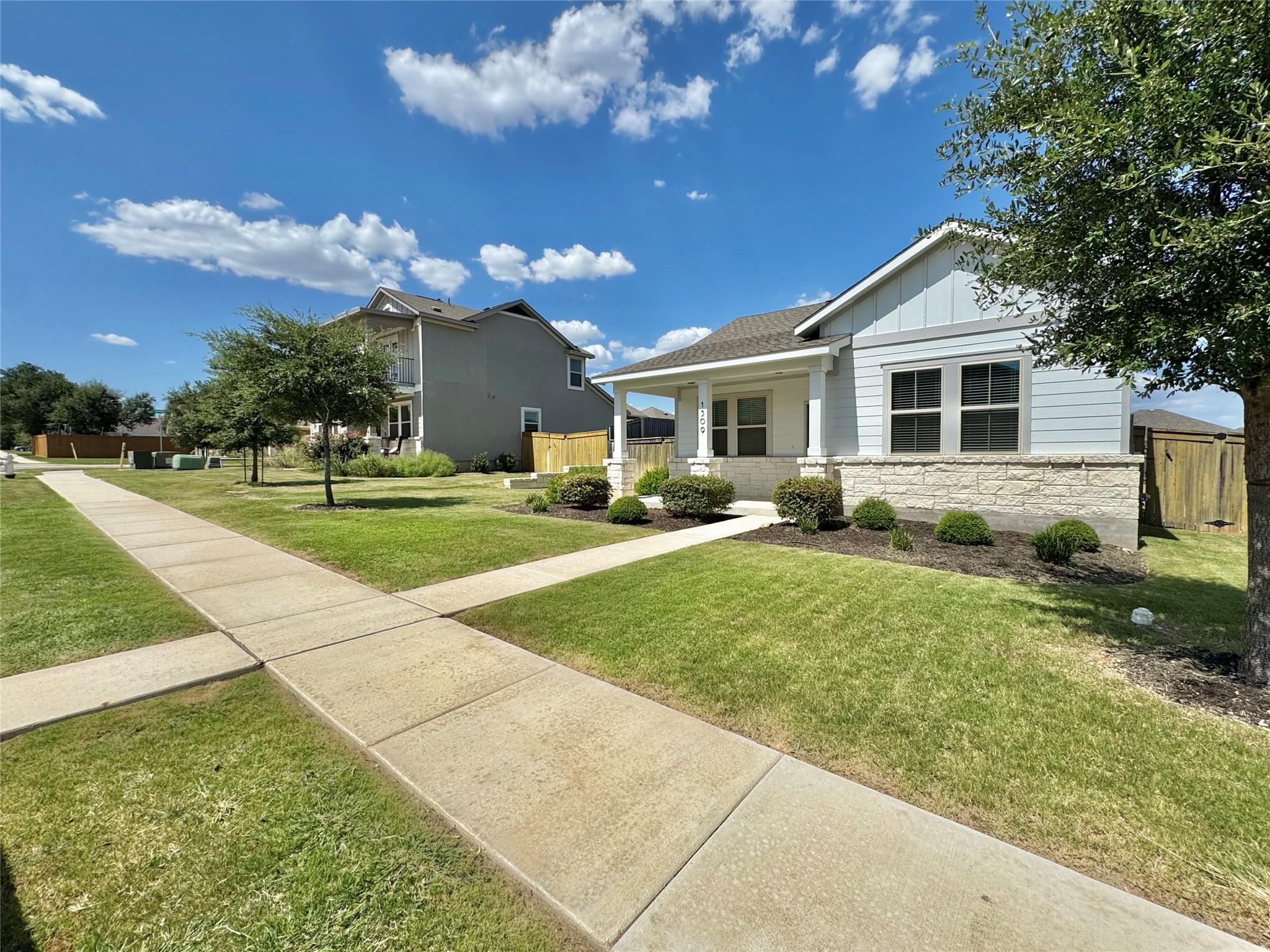 1509 Longhorn Ranch Dr, Leander, TX 78641