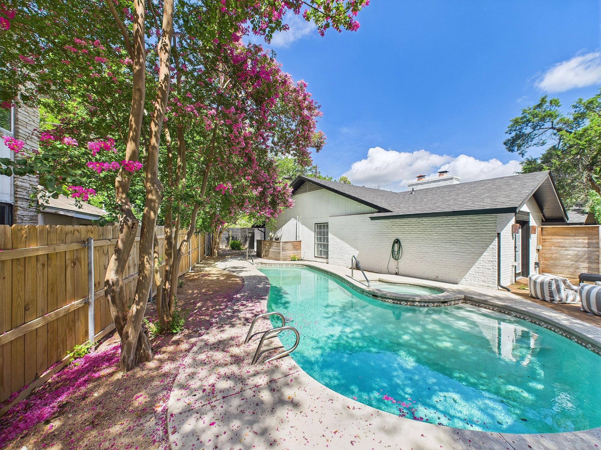 6108 Shadow Valley Dr # B, Austin, TX 78731