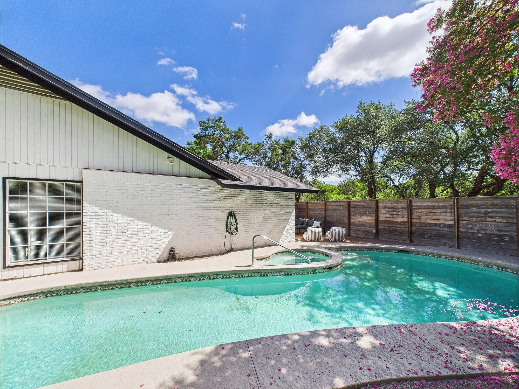6108 Shadow Valley Dr # B, Austin, TX 78731