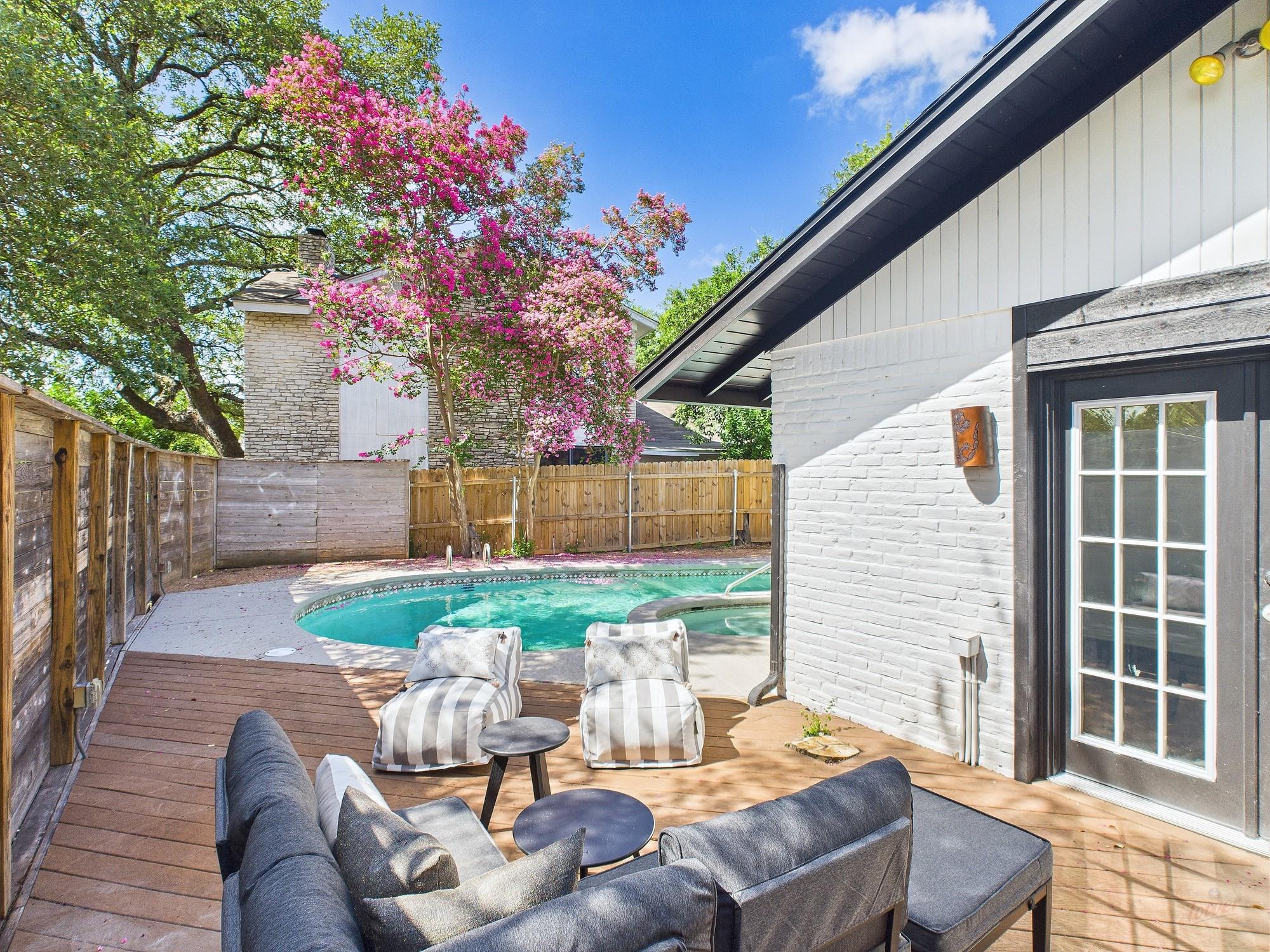 6108 Shadow Valley Dr # B, Austin, TX 78731