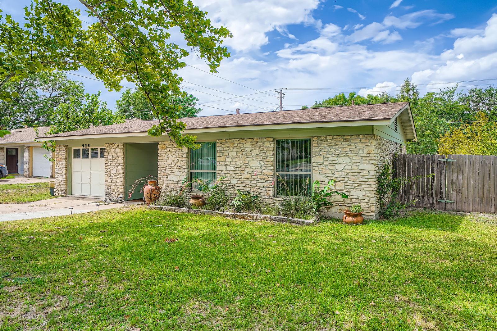 914 Hermitage Dr, Austin, TX 78753