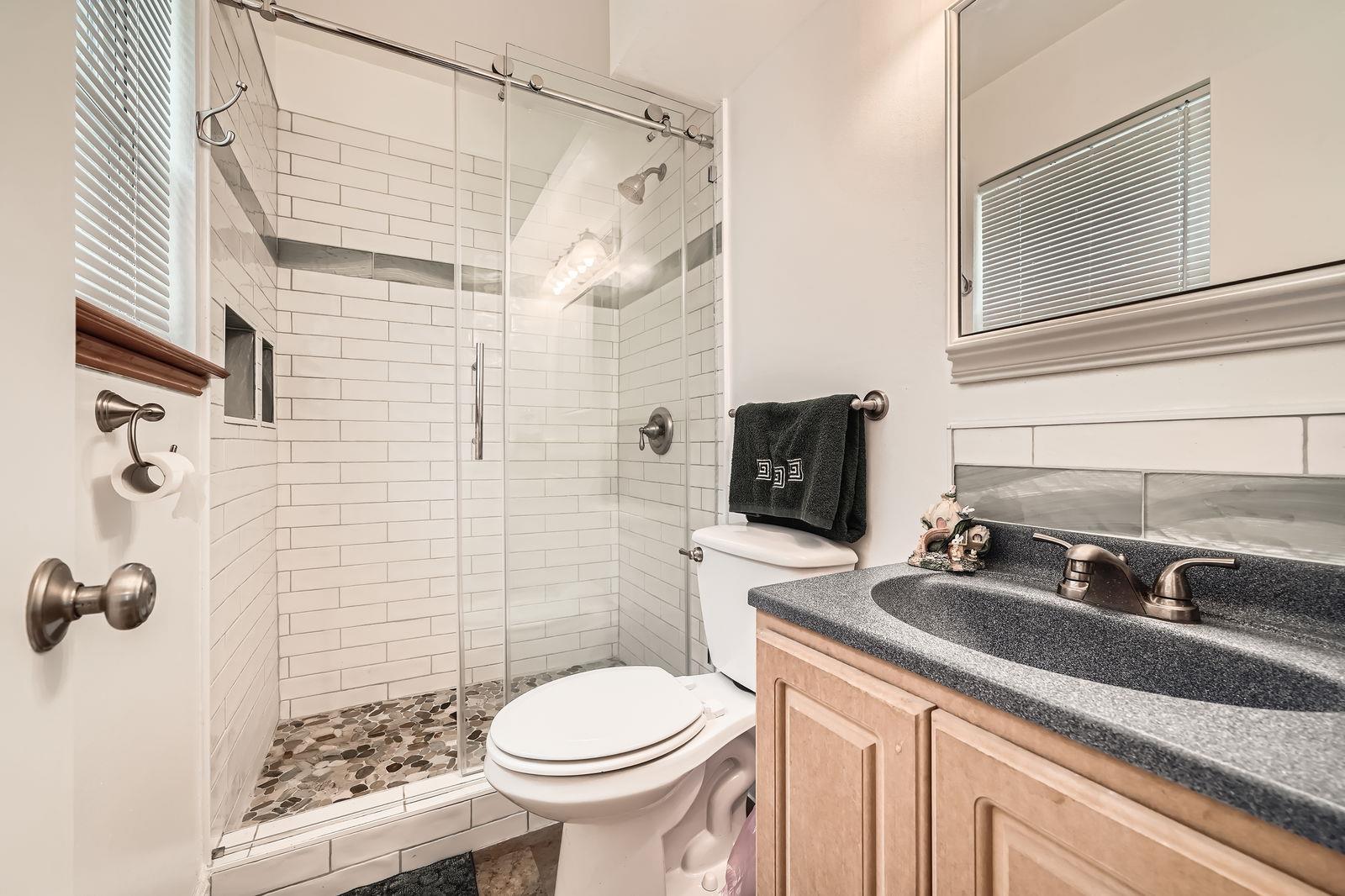 914 Hermitage Dr, Austin, TX 78753