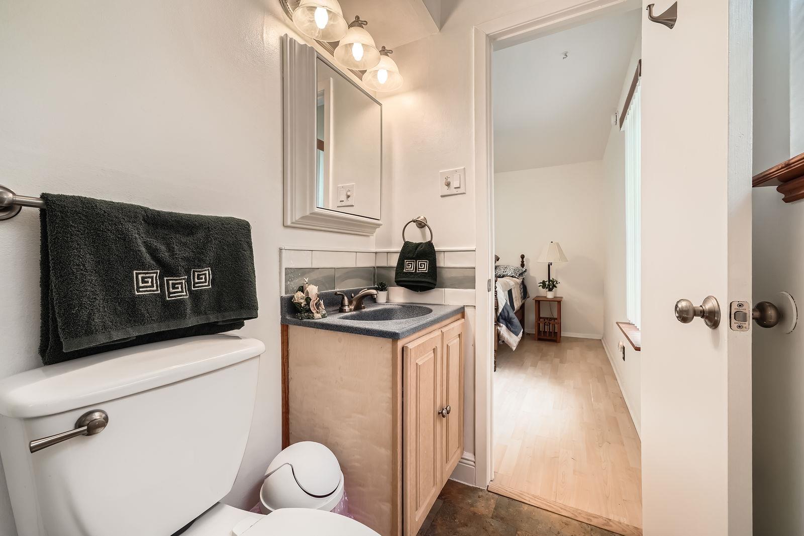 914 Hermitage Dr, Austin, TX 78753