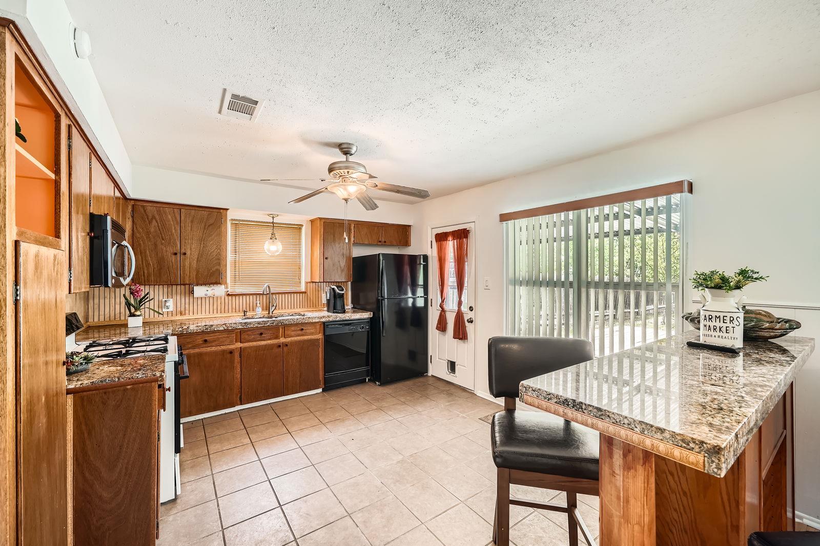 914 Hermitage Dr, Austin, TX 78753
