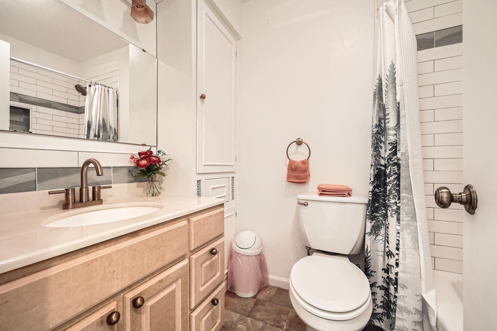 914 Hermitage Dr, Austin, TX 78753