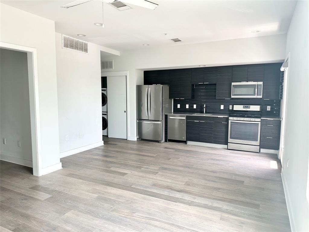 1800 E 4th St # 305, Austin, TX 78702