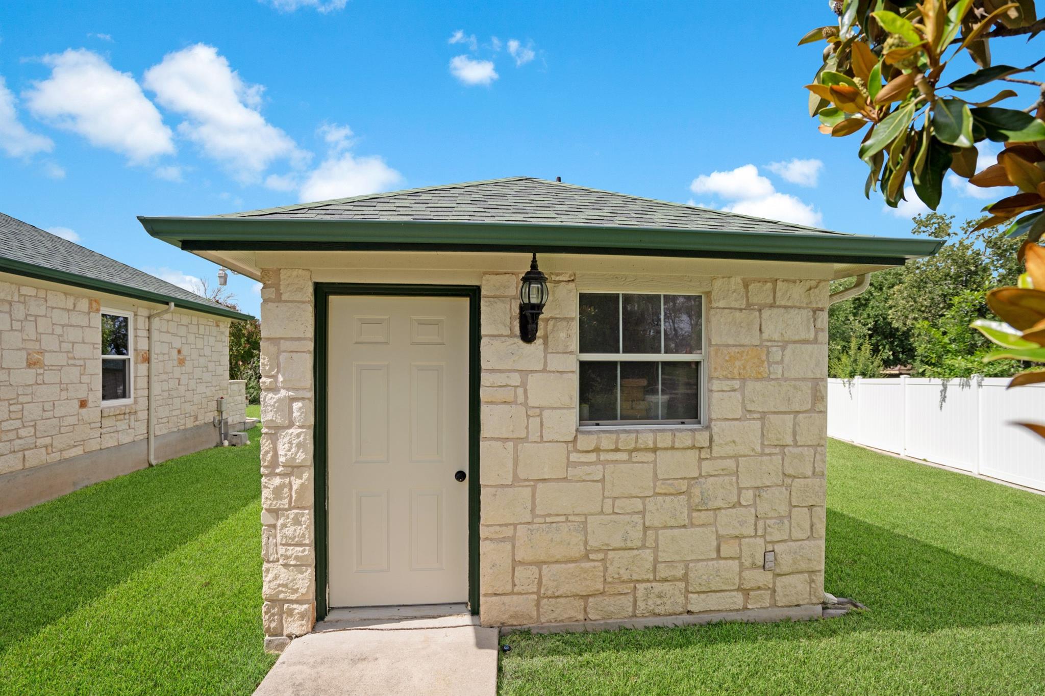 213 S Buffalo Pass, Georgetown, TX 78633
