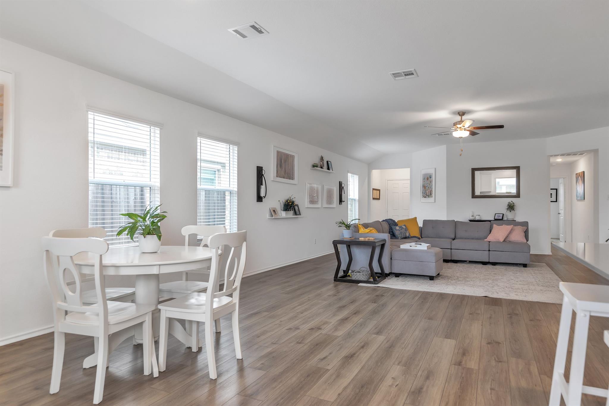 408 Sebring Cir, Hutto, TX 78634