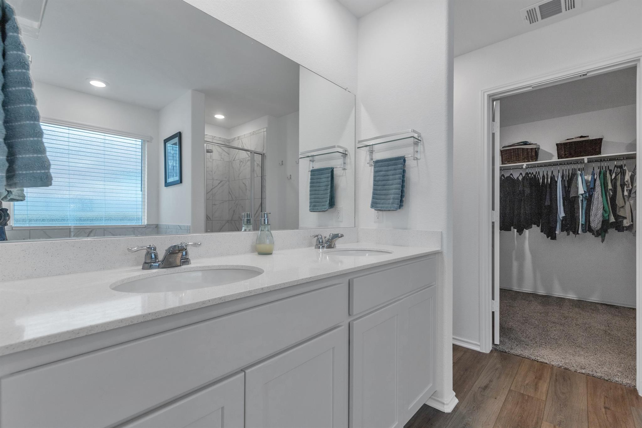 408 Sebring Cir, Hutto, TX 78634