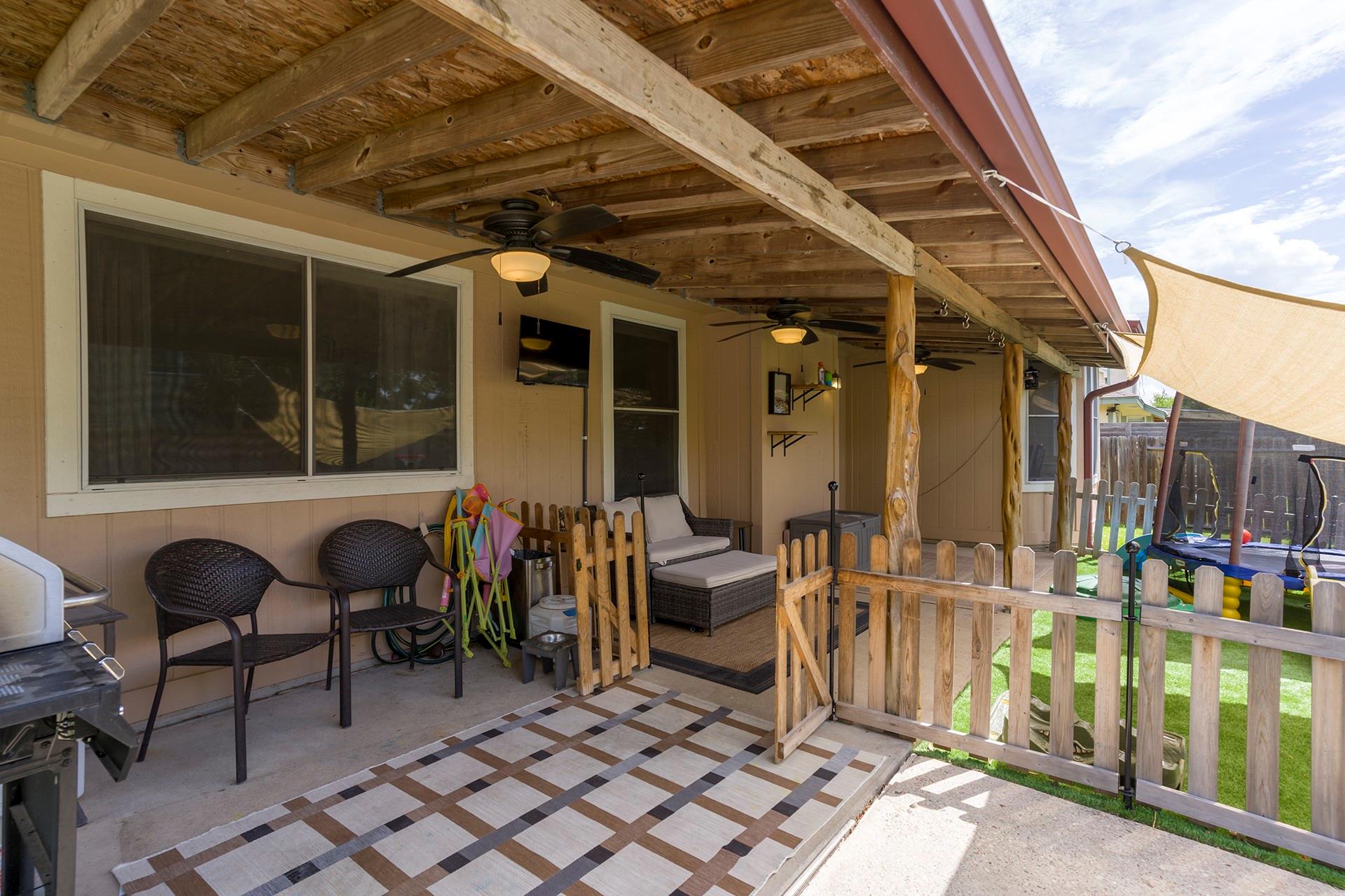 906 Iris Dr, Georgetown, TX 78626