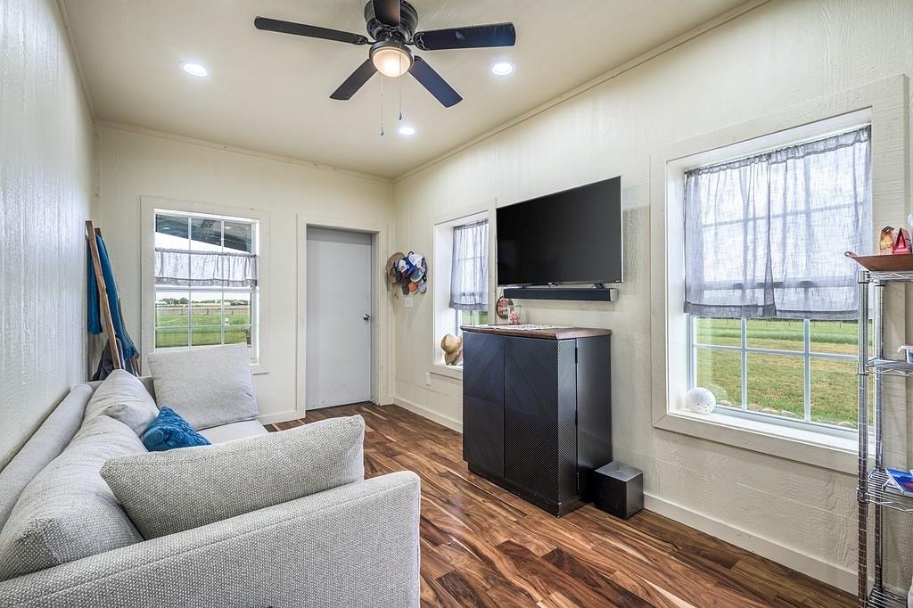 1970 West Highway 159 Highway, Fayetteville, TX 78940