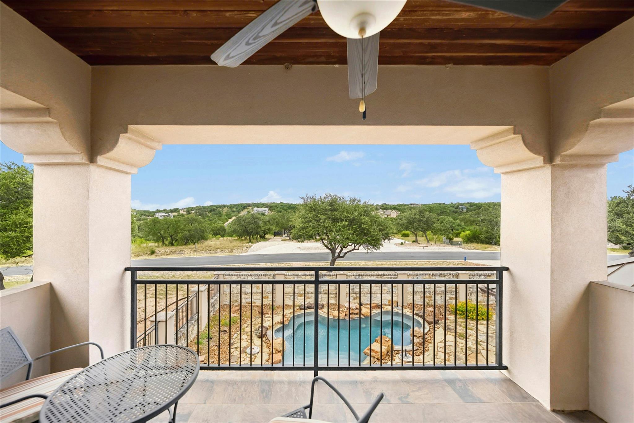 1073 Las Brisas Dr, Canyon Lake, TX 78133