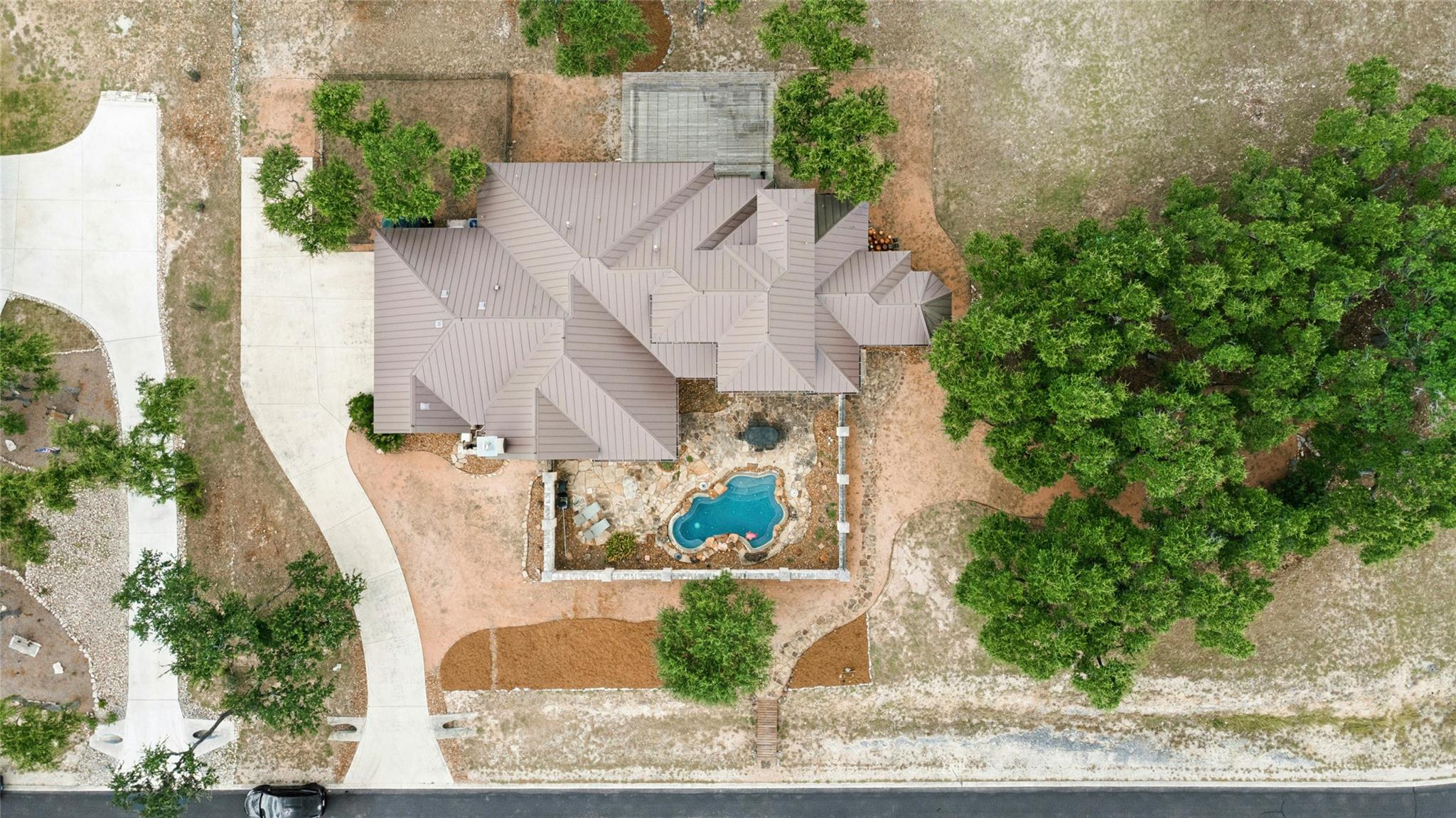 1073 Las Brisas Dr, Canyon Lake, TX 78133