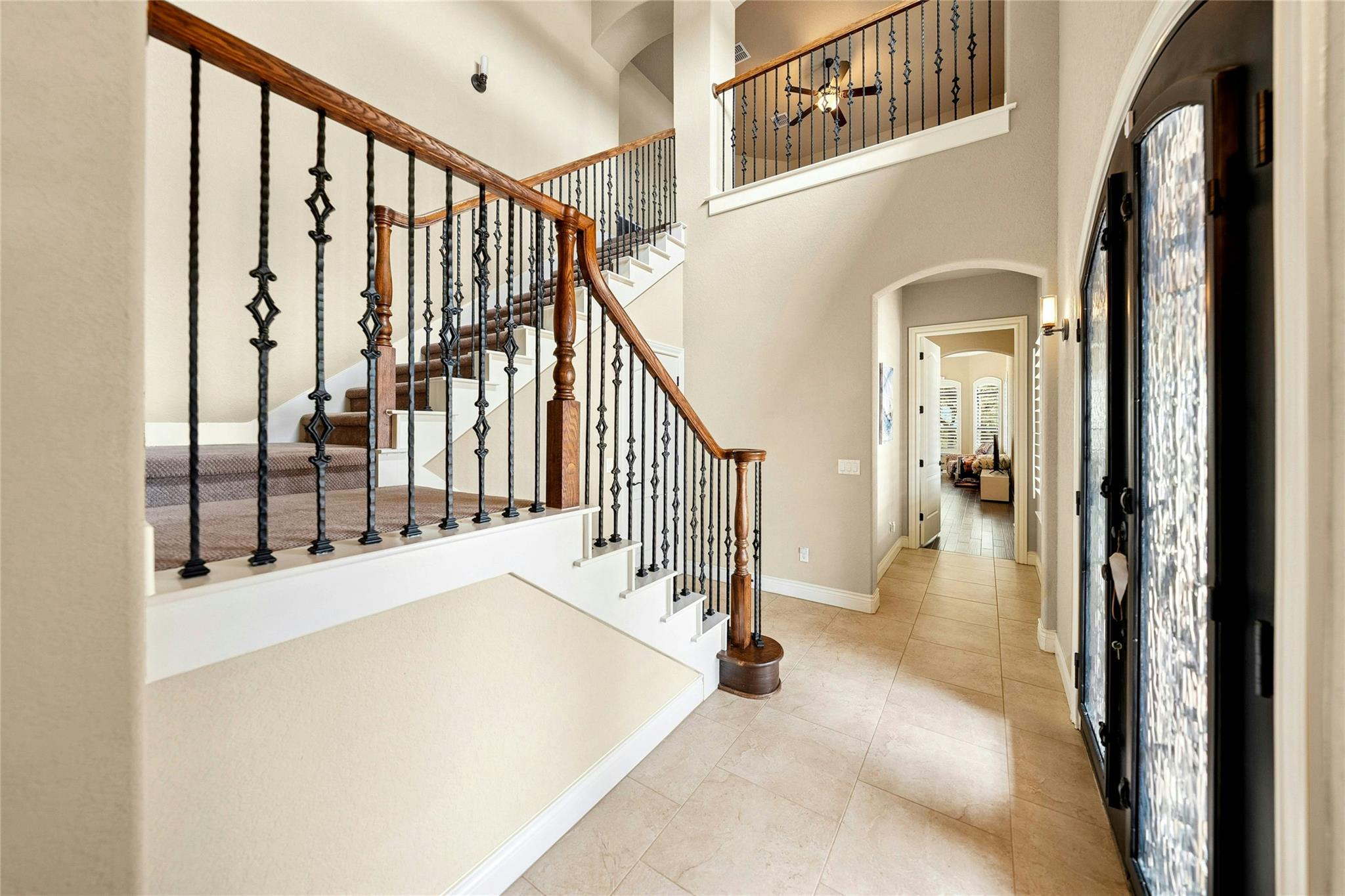 1073 Las Brisas Dr, Canyon Lake, TX 78133