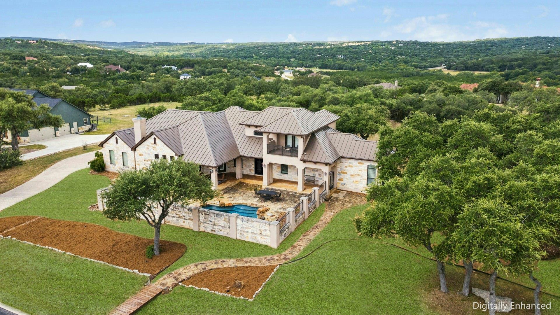 1073 Las Brisas Dr, Canyon Lake, TX 78133