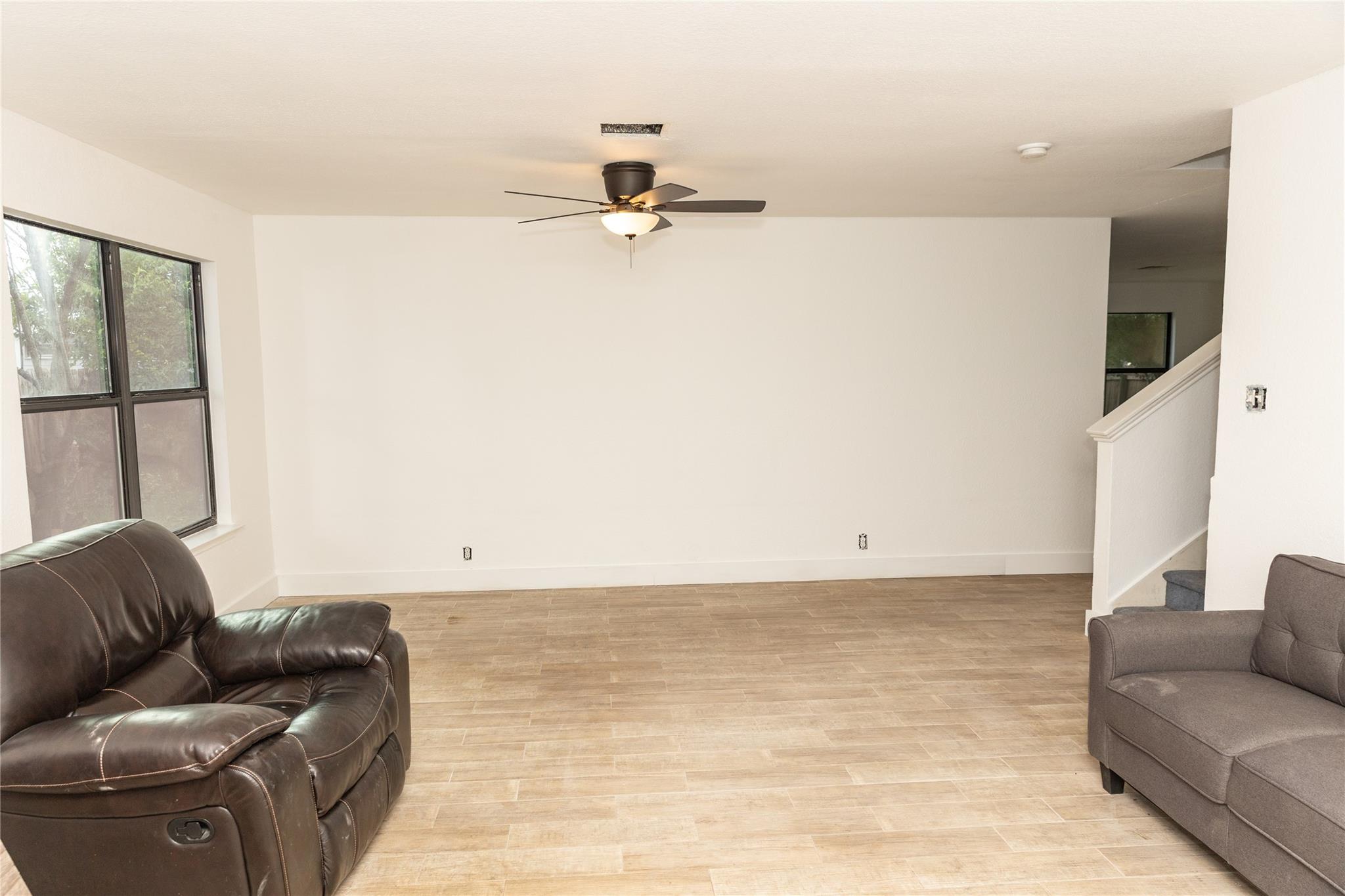 179 Lexington Rd, Kyle, TX 78640