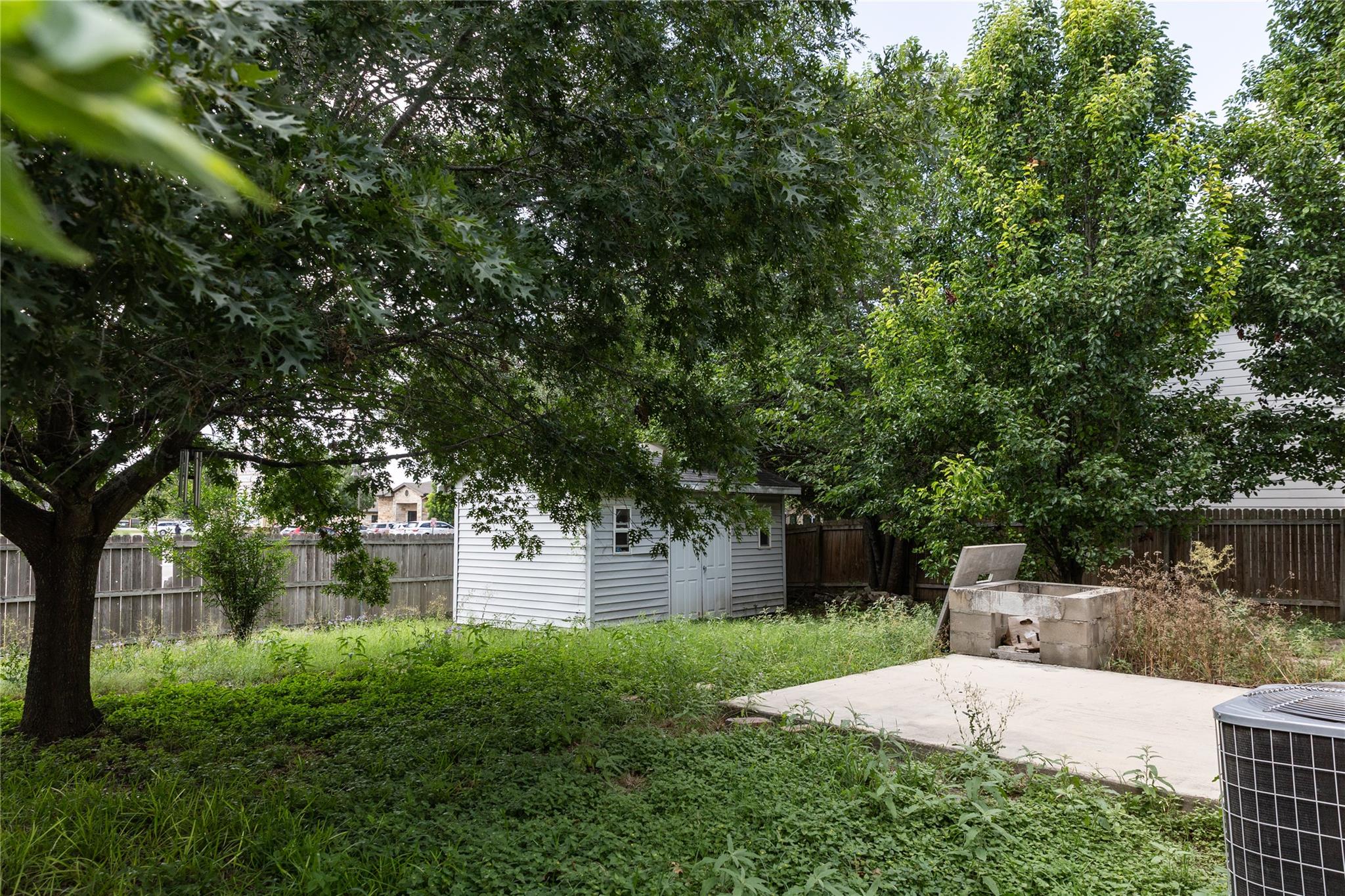179 Lexington Rd, Kyle, TX 78640