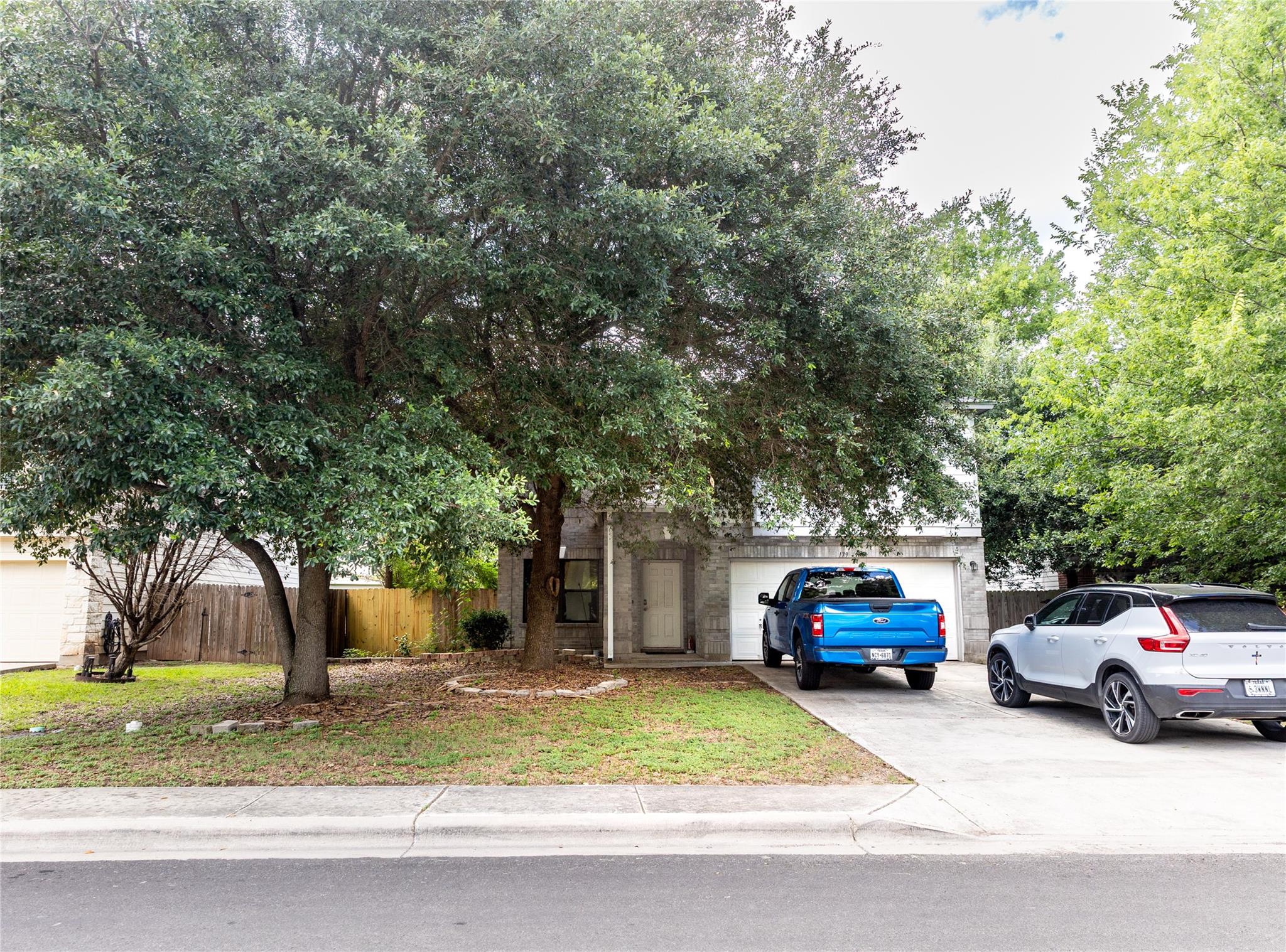 179 Lexington Rd, Kyle, TX 78640