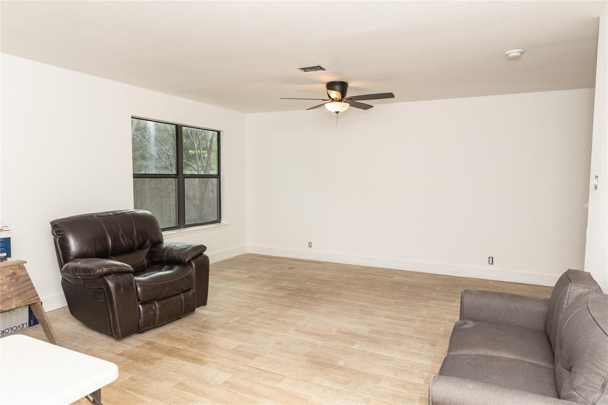 179 Lexington Rd, Kyle, TX 78640