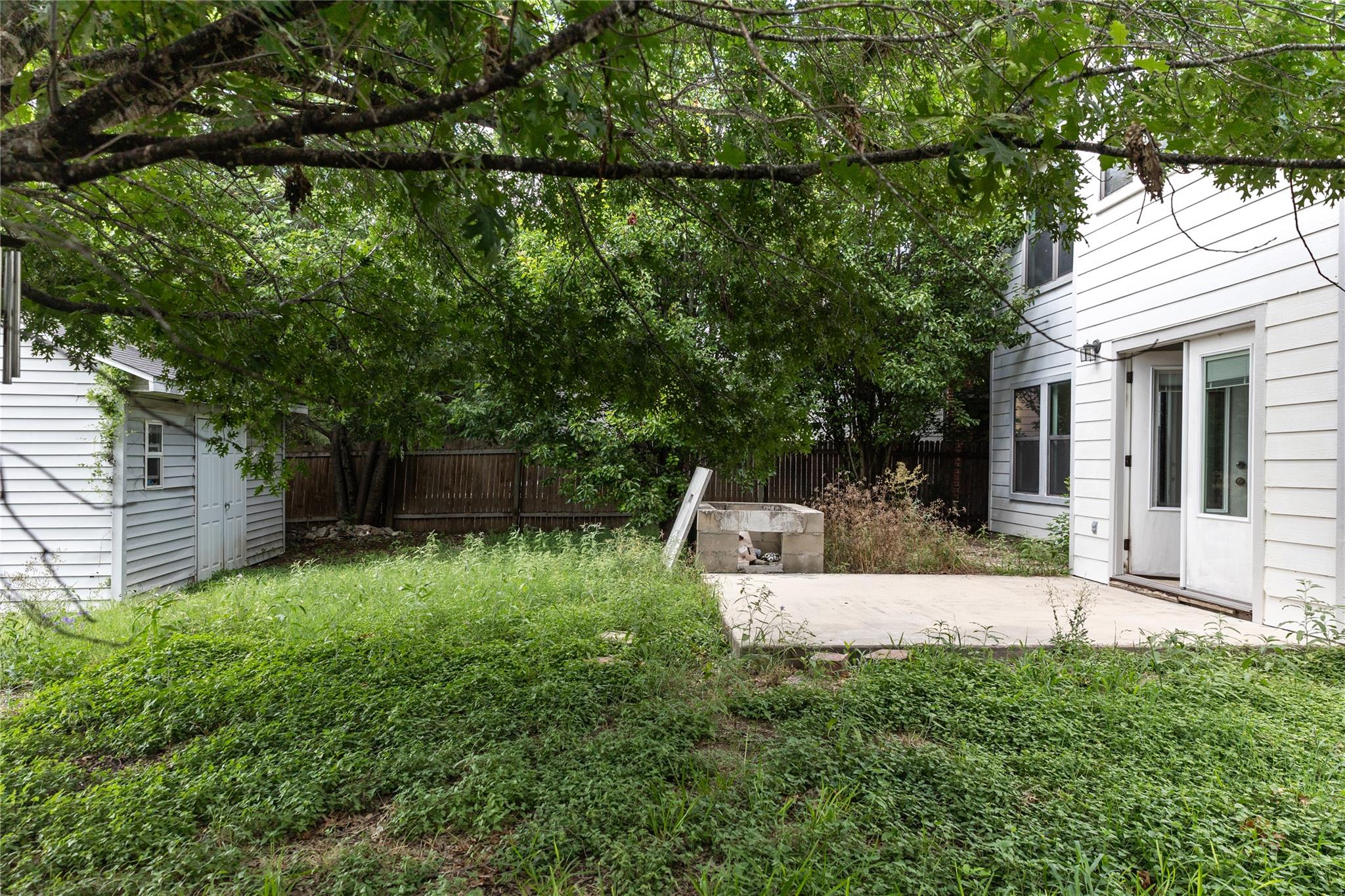 179 Lexington Rd, Kyle, TX 78640