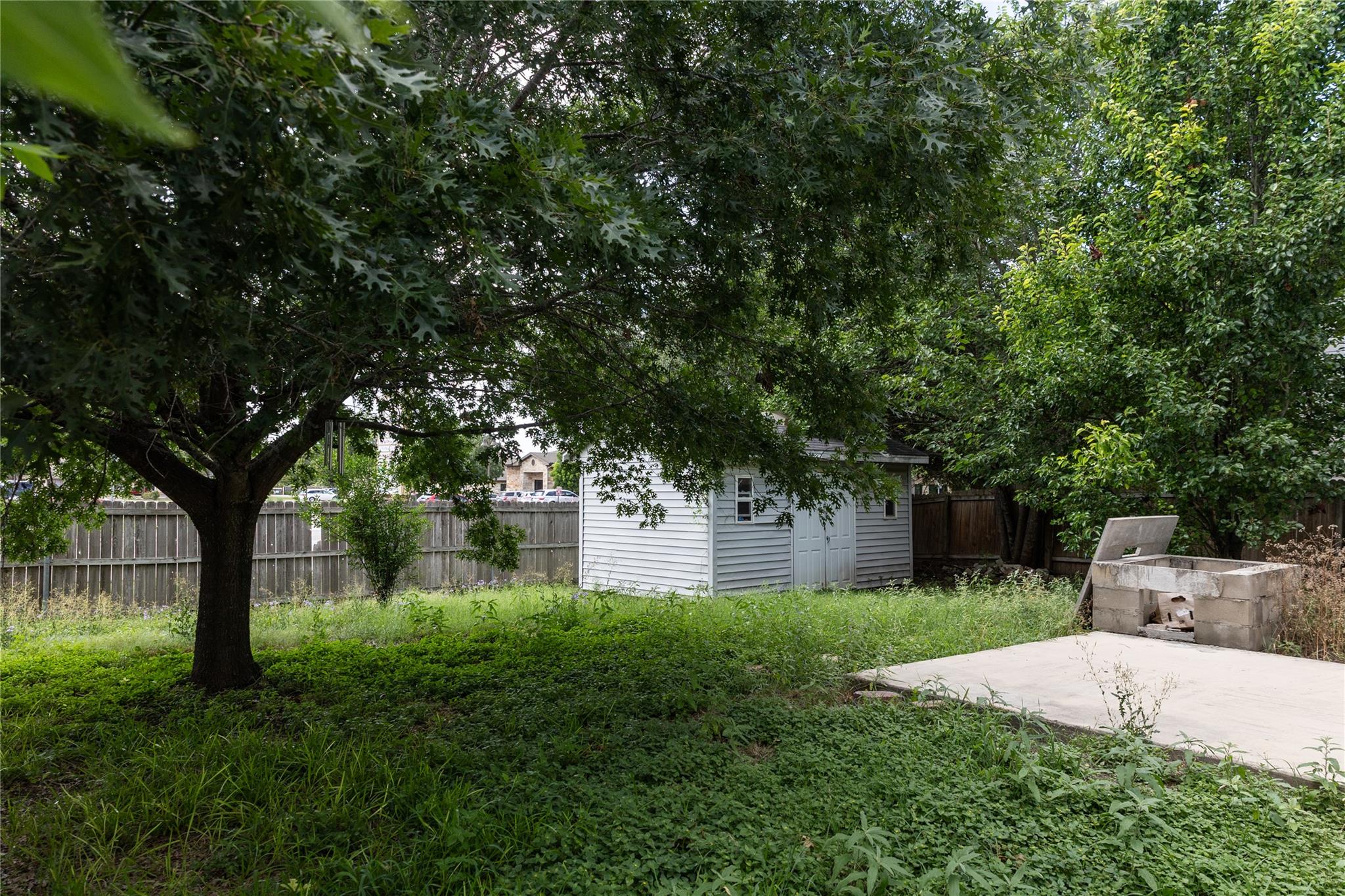 179 Lexington Rd, Kyle, TX 78640