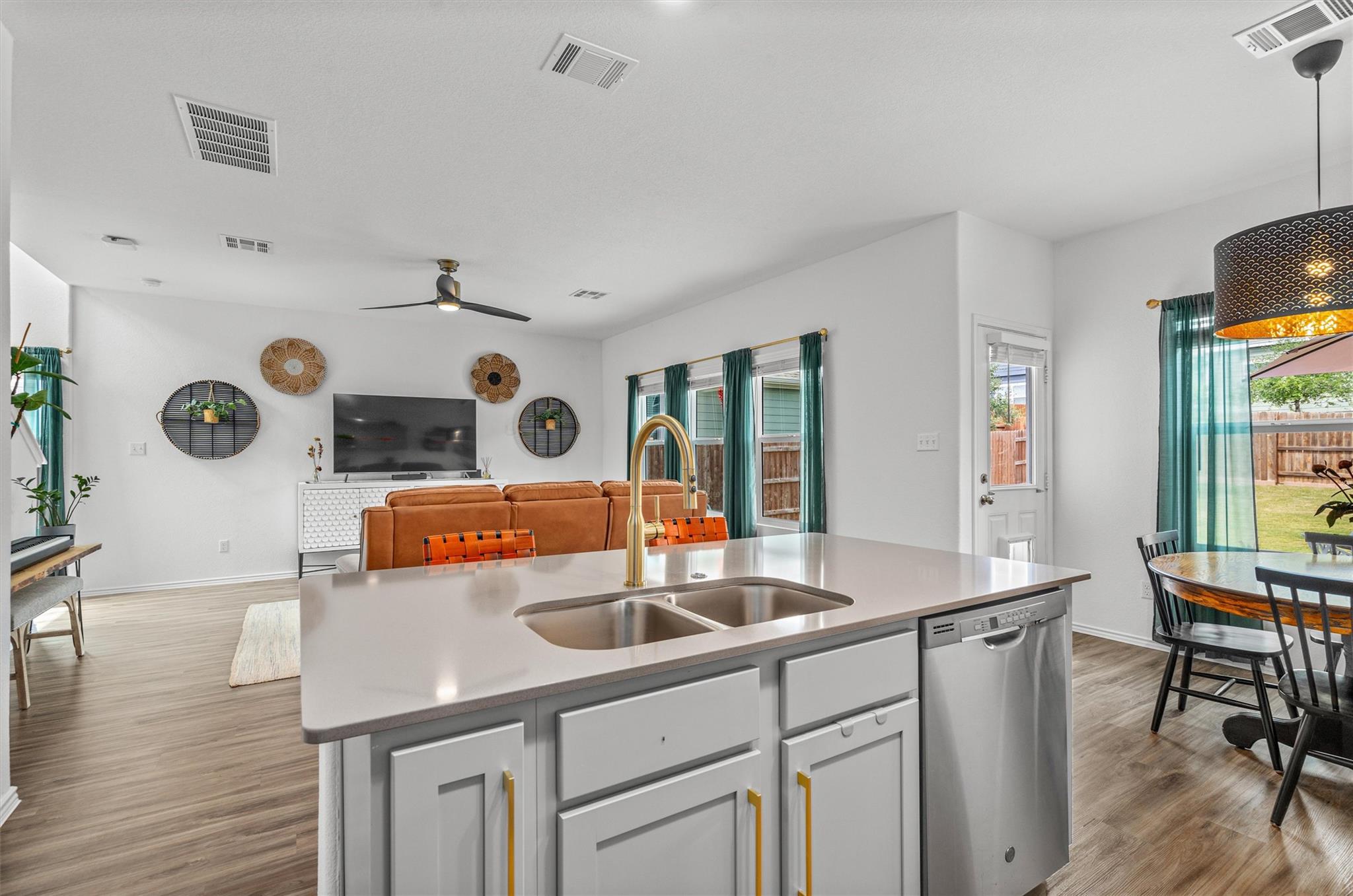 245 Red Buckeye Loop, Liberty Hill, TX 78642